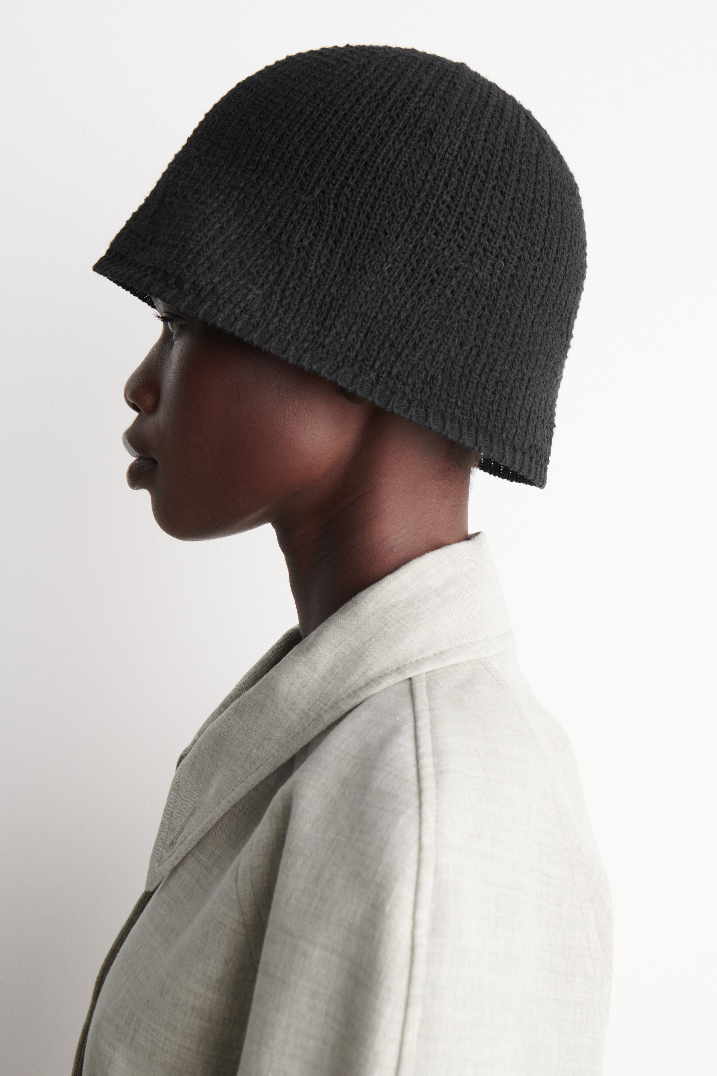 OPEN-KNIT BUCKET HAT - BLACK | COS US