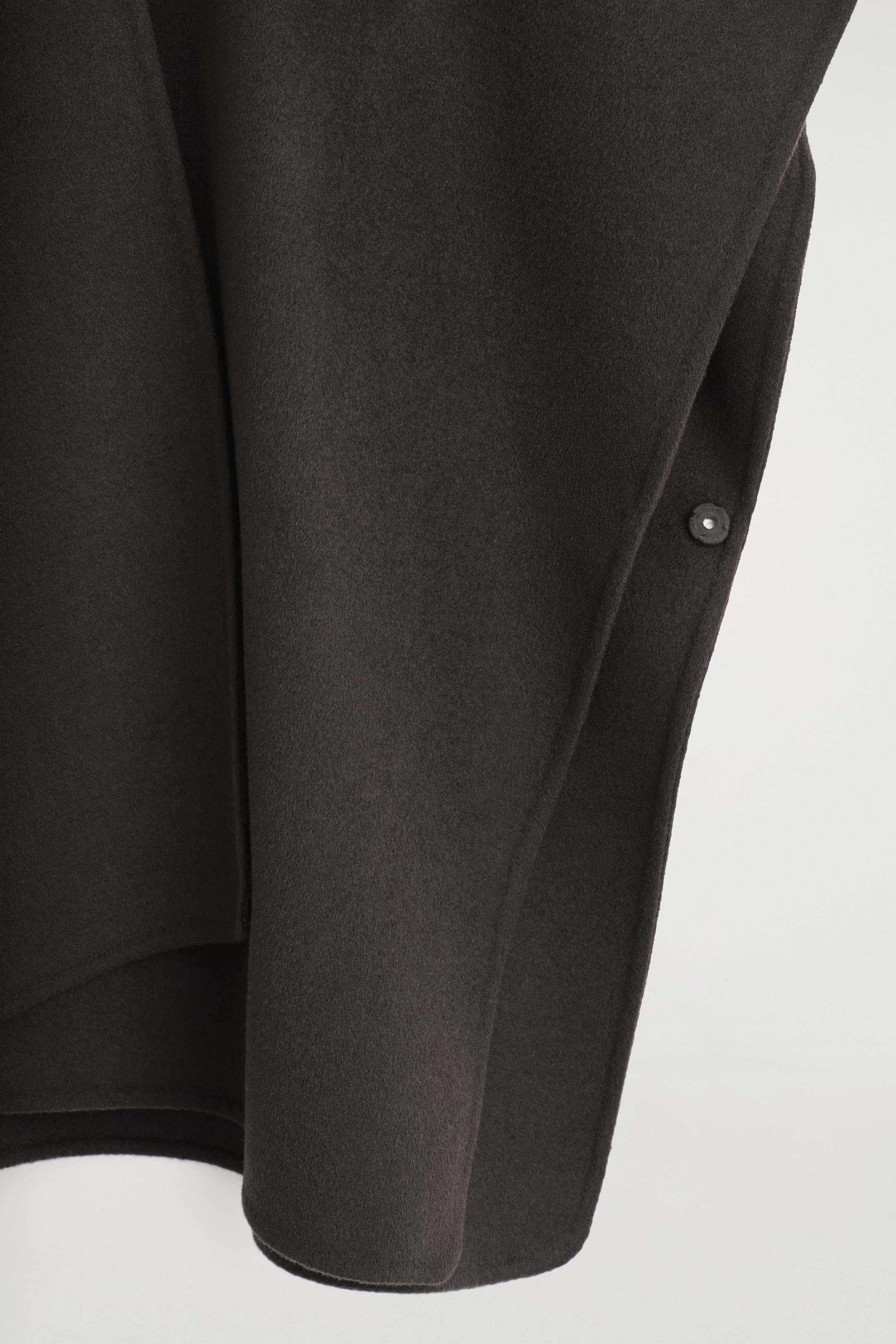 DOUBLE-FACED WOOL SCARF CAPE