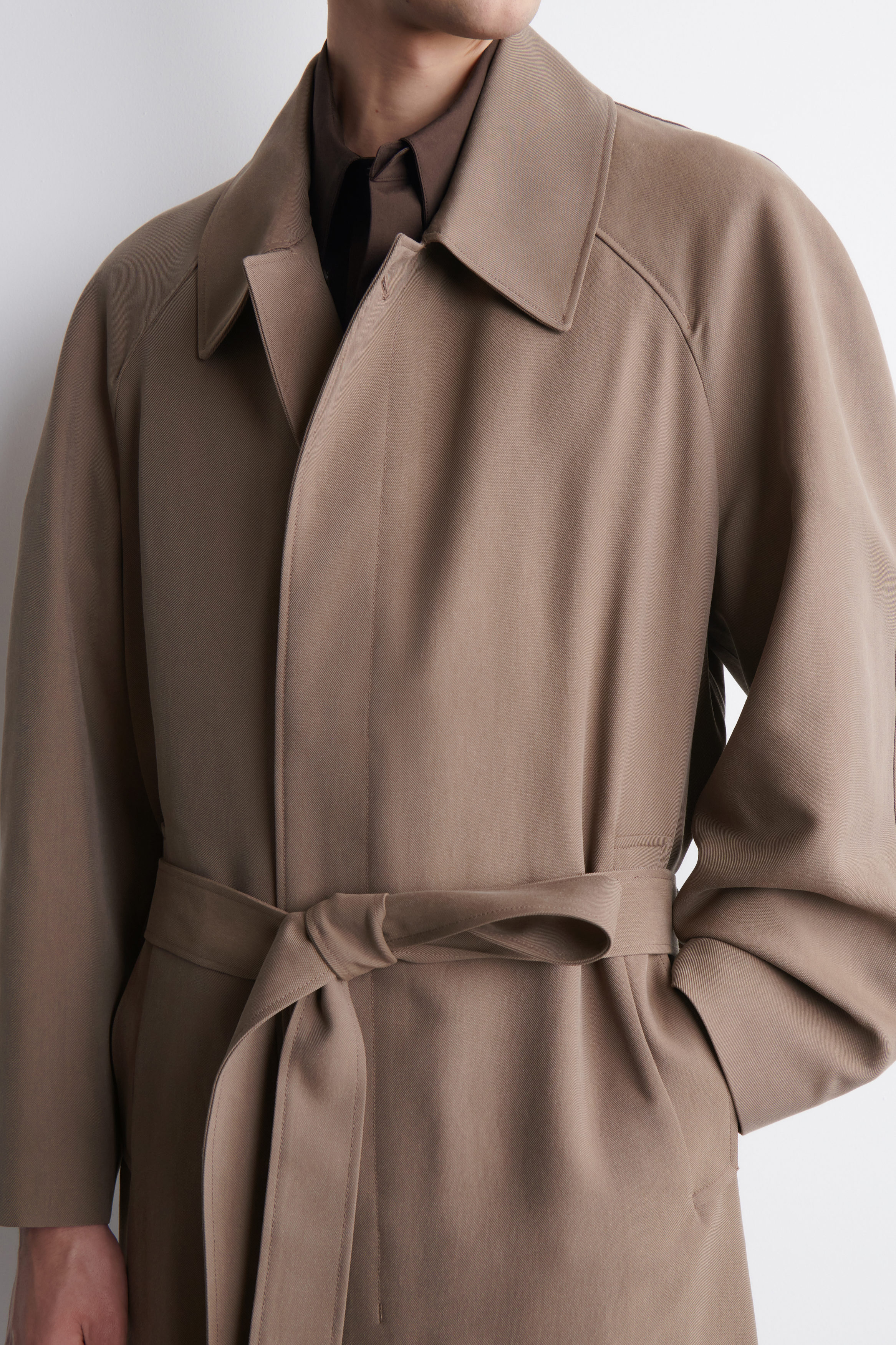 FLUID TWILL CAR COAT - BISCUIT | COS CA