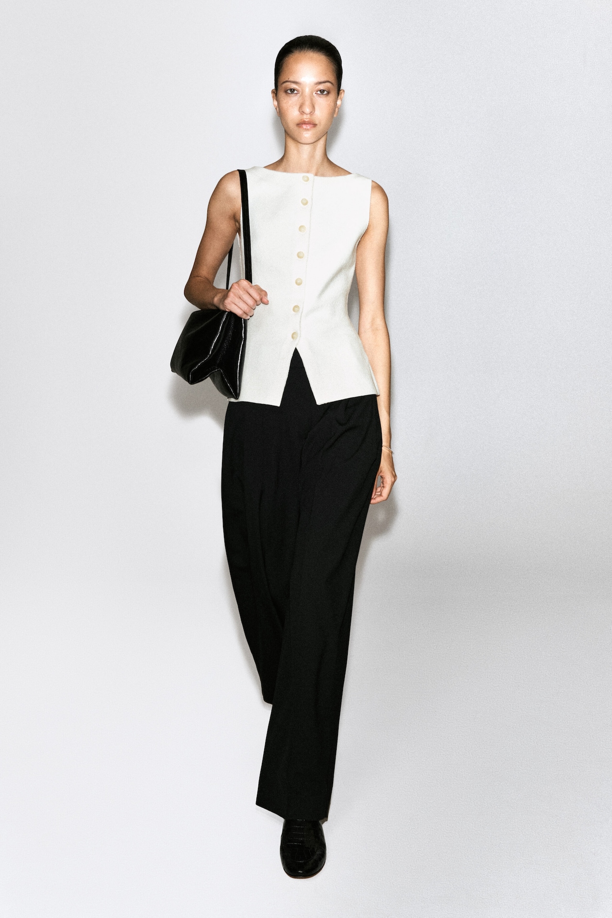 COTTON-BLEND CREPE VEST — WHITE