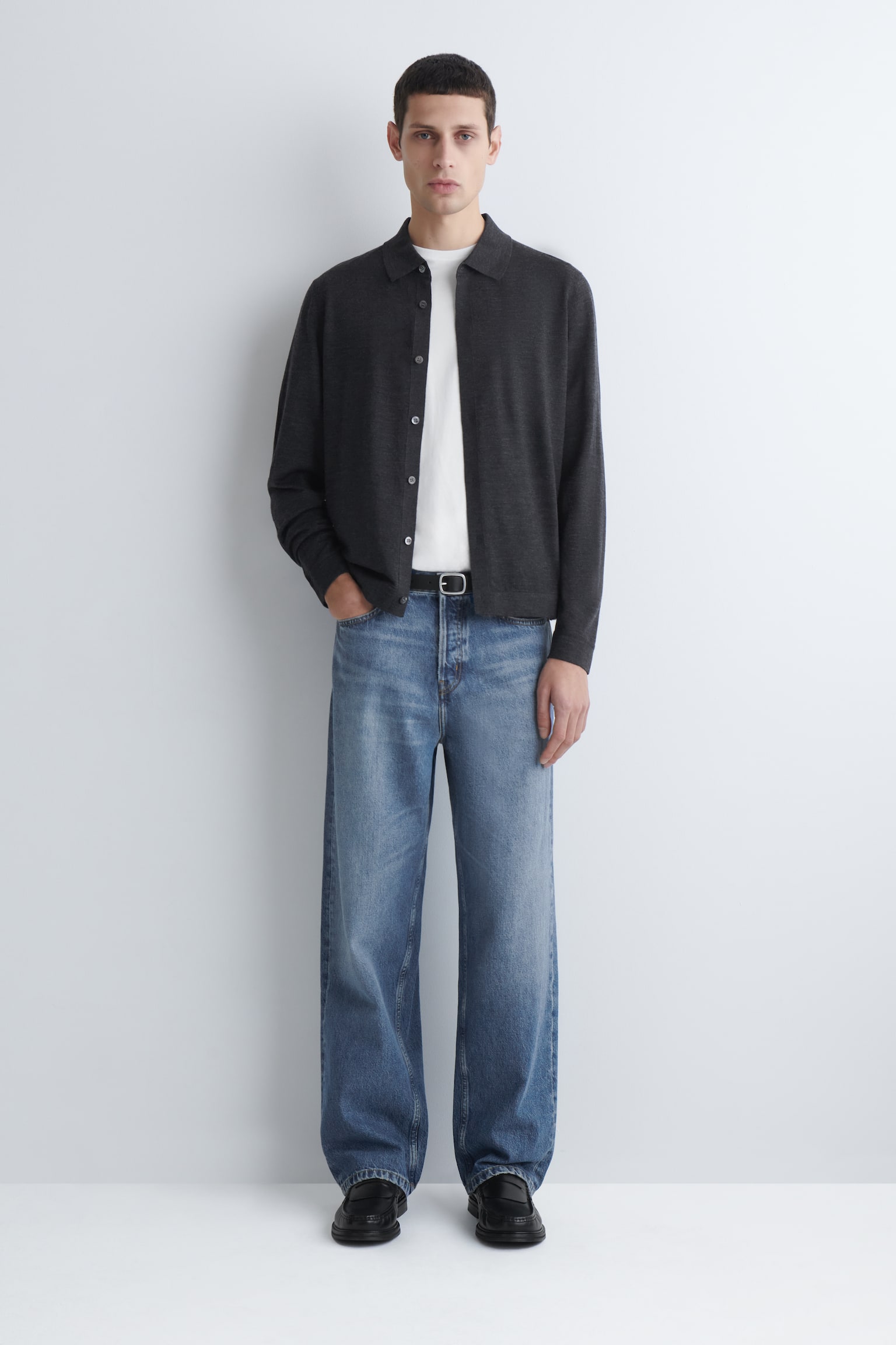 STRIKKET T-SHIRT I MERINOULD - KOKSGRÅ/BRUNMELERET/SORT - 5