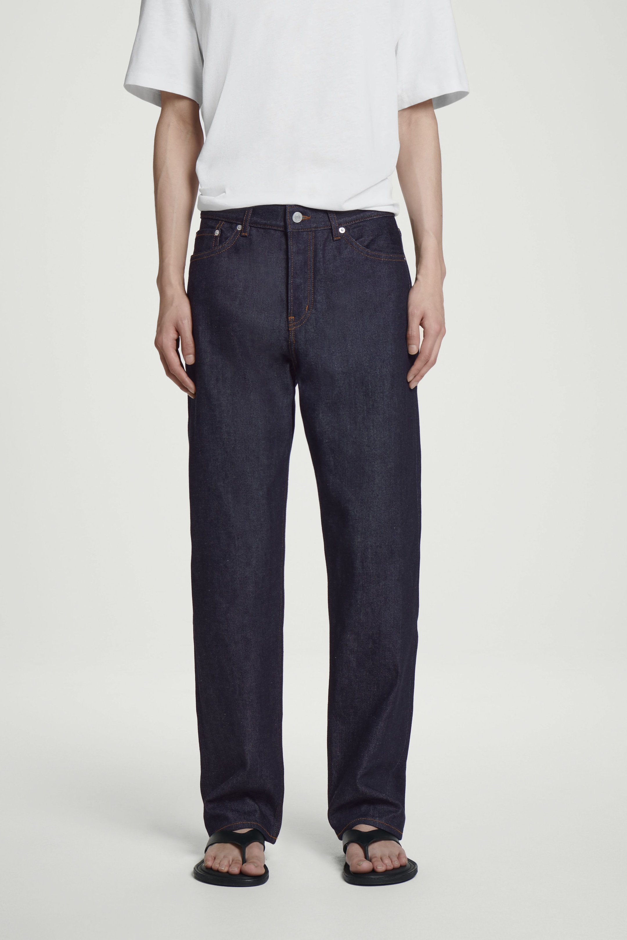 SIGNATURE RAW SELVEDGE STRAIGHT-LEG JEANS