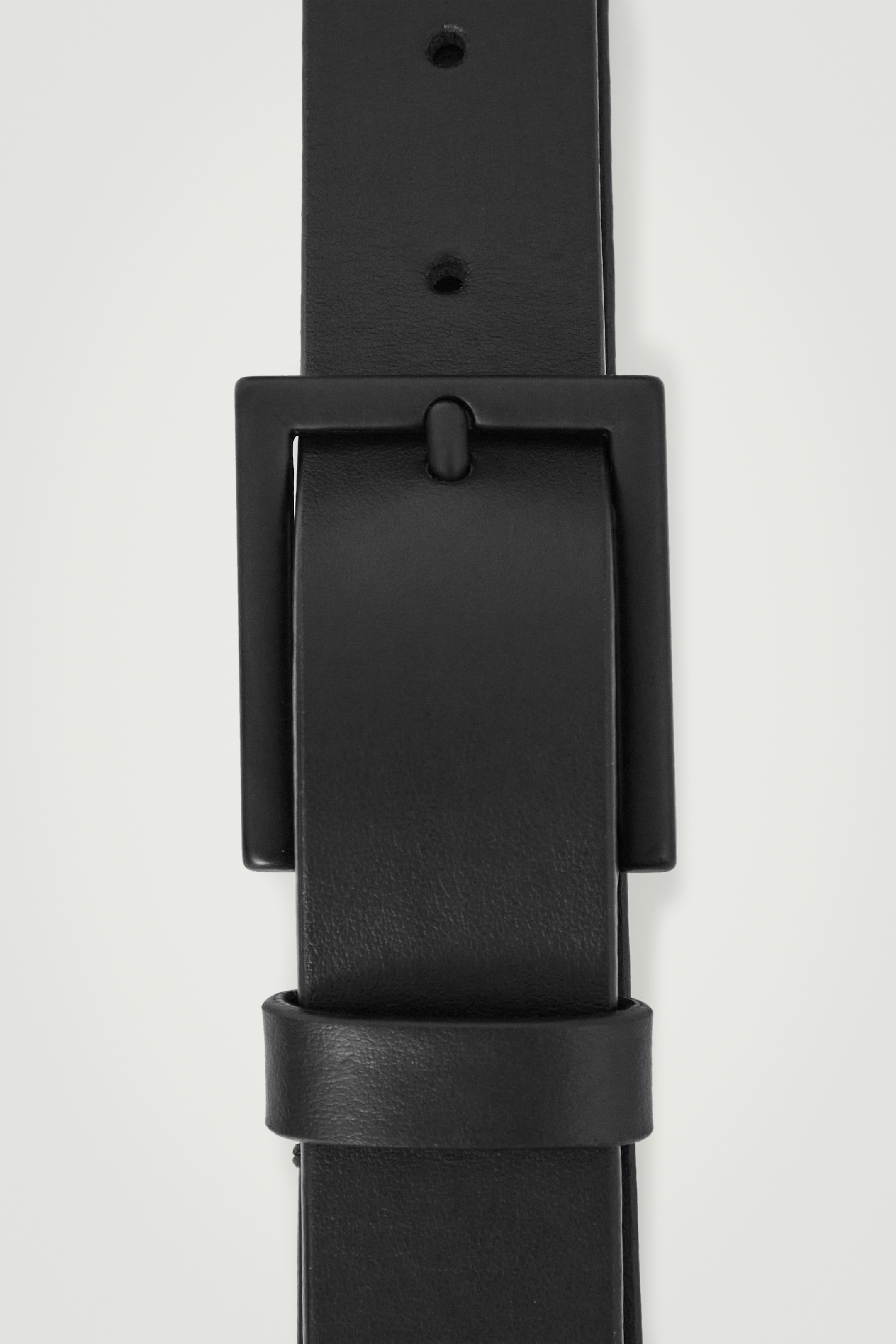 Visualizza immagine più grande: CINTURA IN PELLE OPACA - NERO - UOMO | H&M IT 3