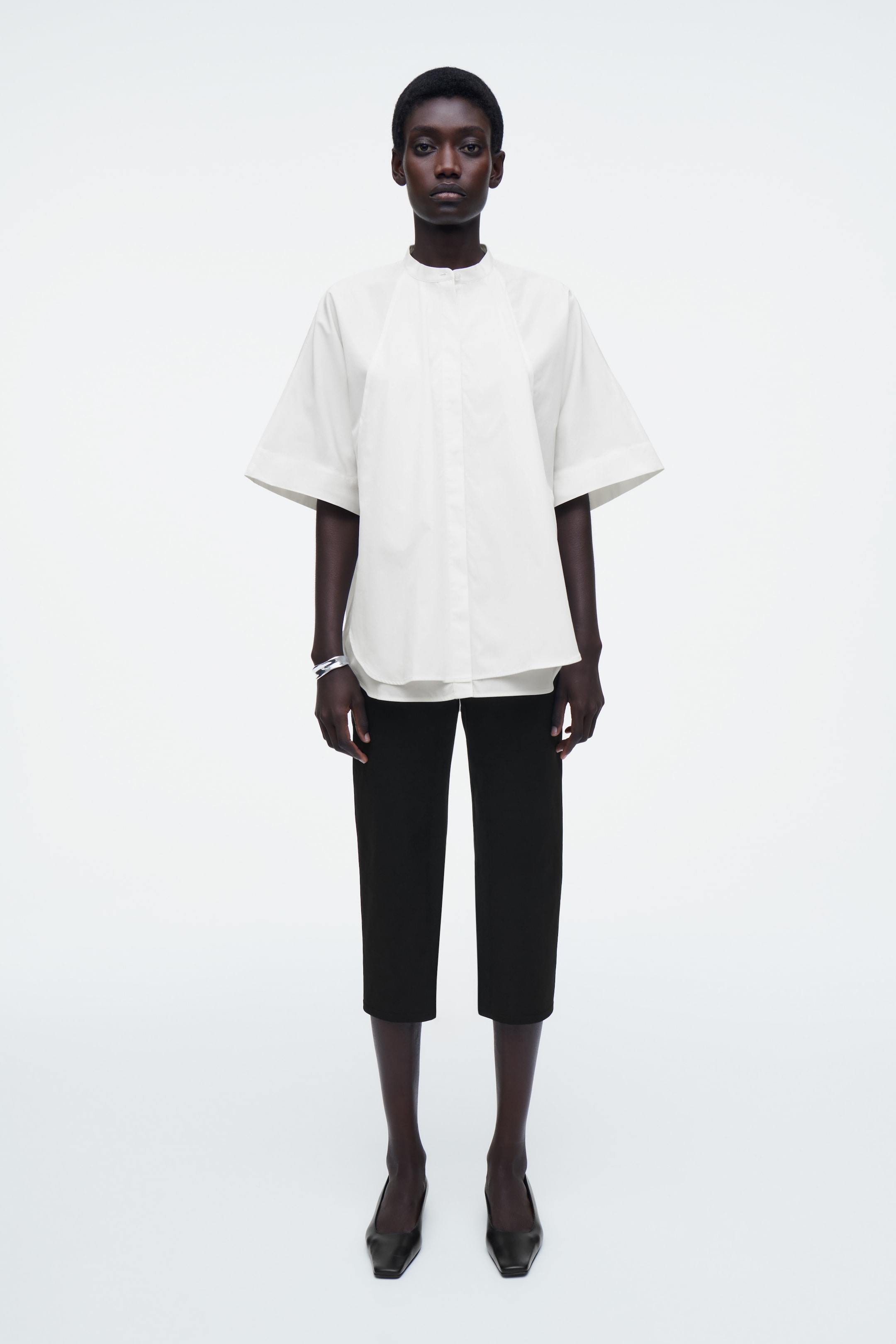 Visualizza immagine più grande: CAMICIA OVERSIZE IN COTONE CON ORLO CURVO - BIANCO - DONNA | H&M IT 2
