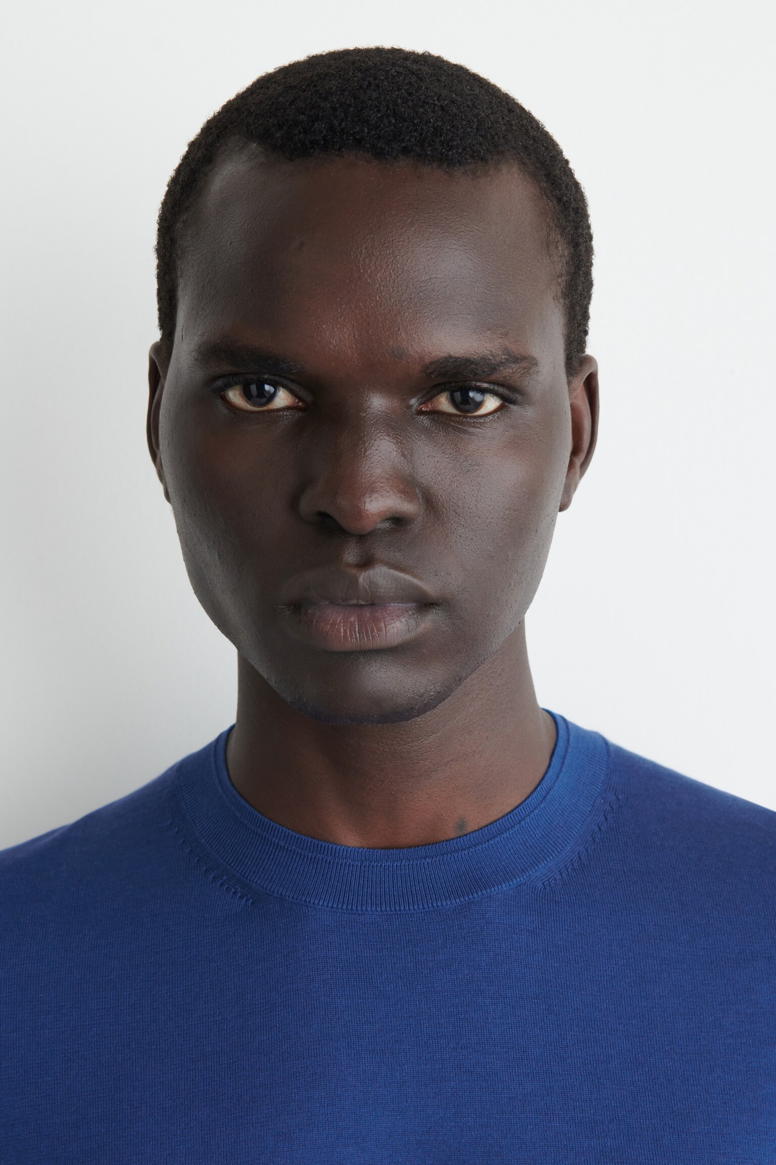 T-SHIRT SLIM EN MAILLE DE SOIE - BLEU/GRIS/BEIGE/NOIR - 3