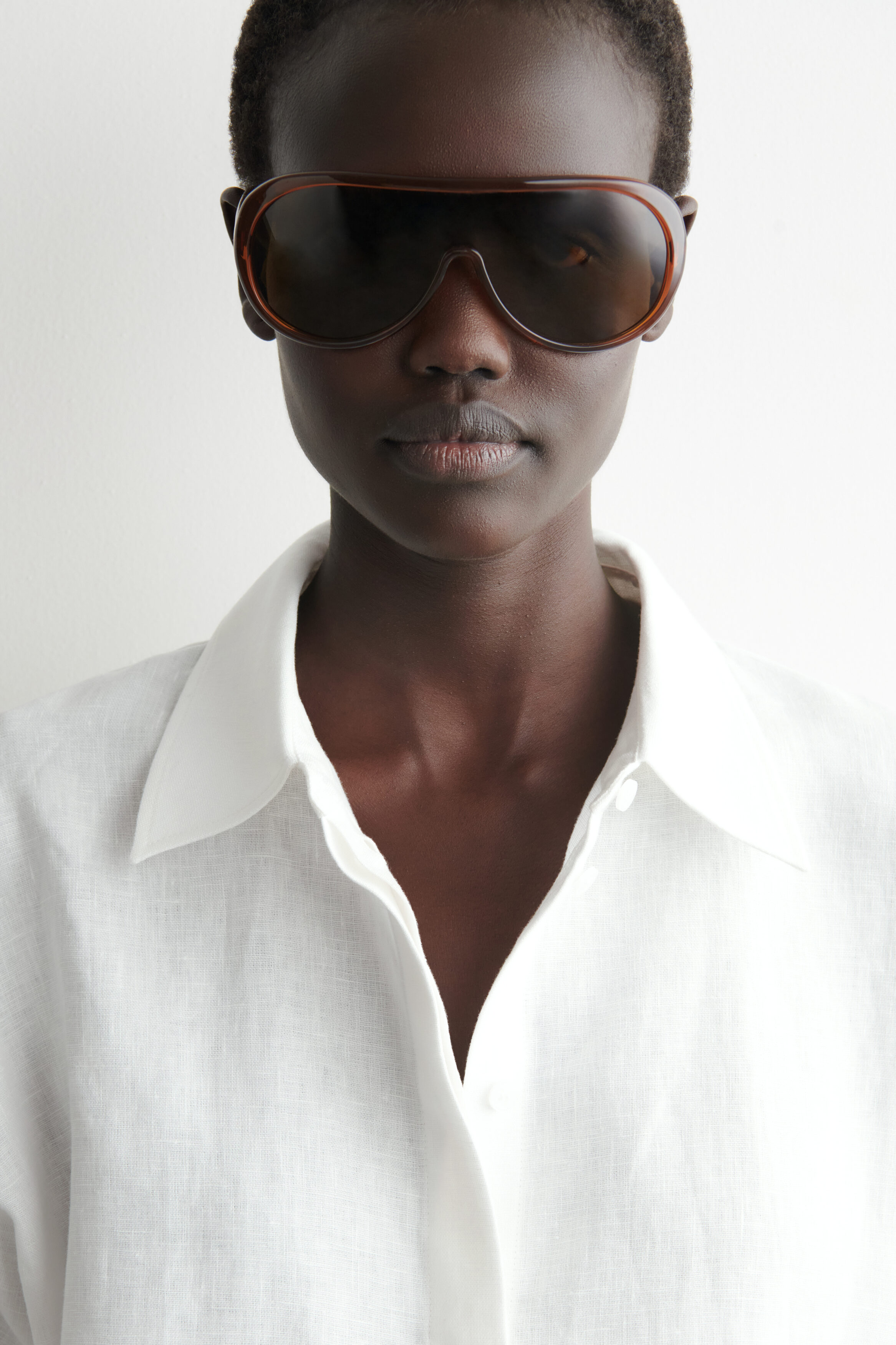 OVERSIZED SHORT-SLEEVED LINEN SHIRT - thumbnail 5