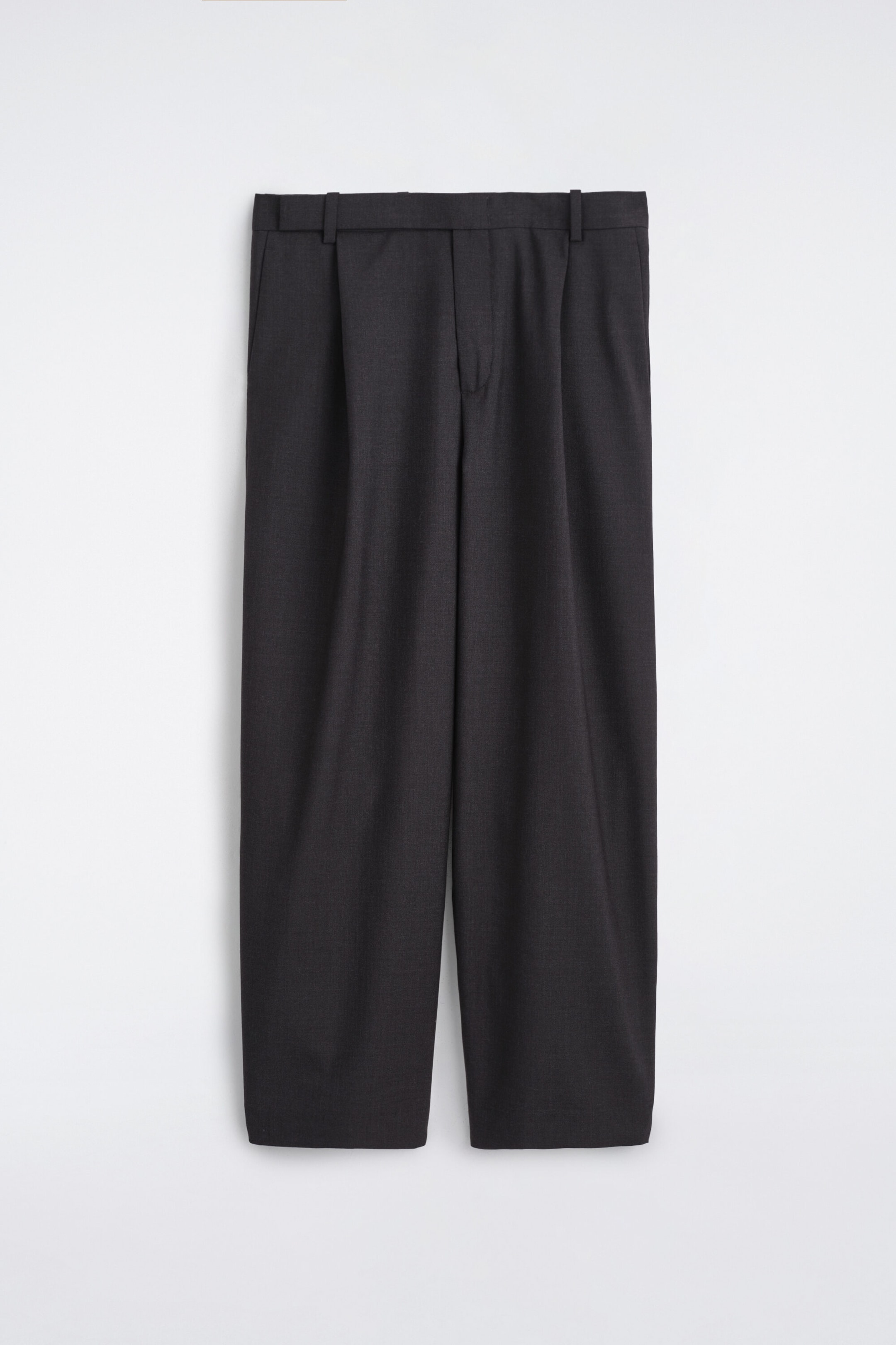 BELT-DETAIL WOOL RELAXED-FIT BARREL-LEG TROUSERS