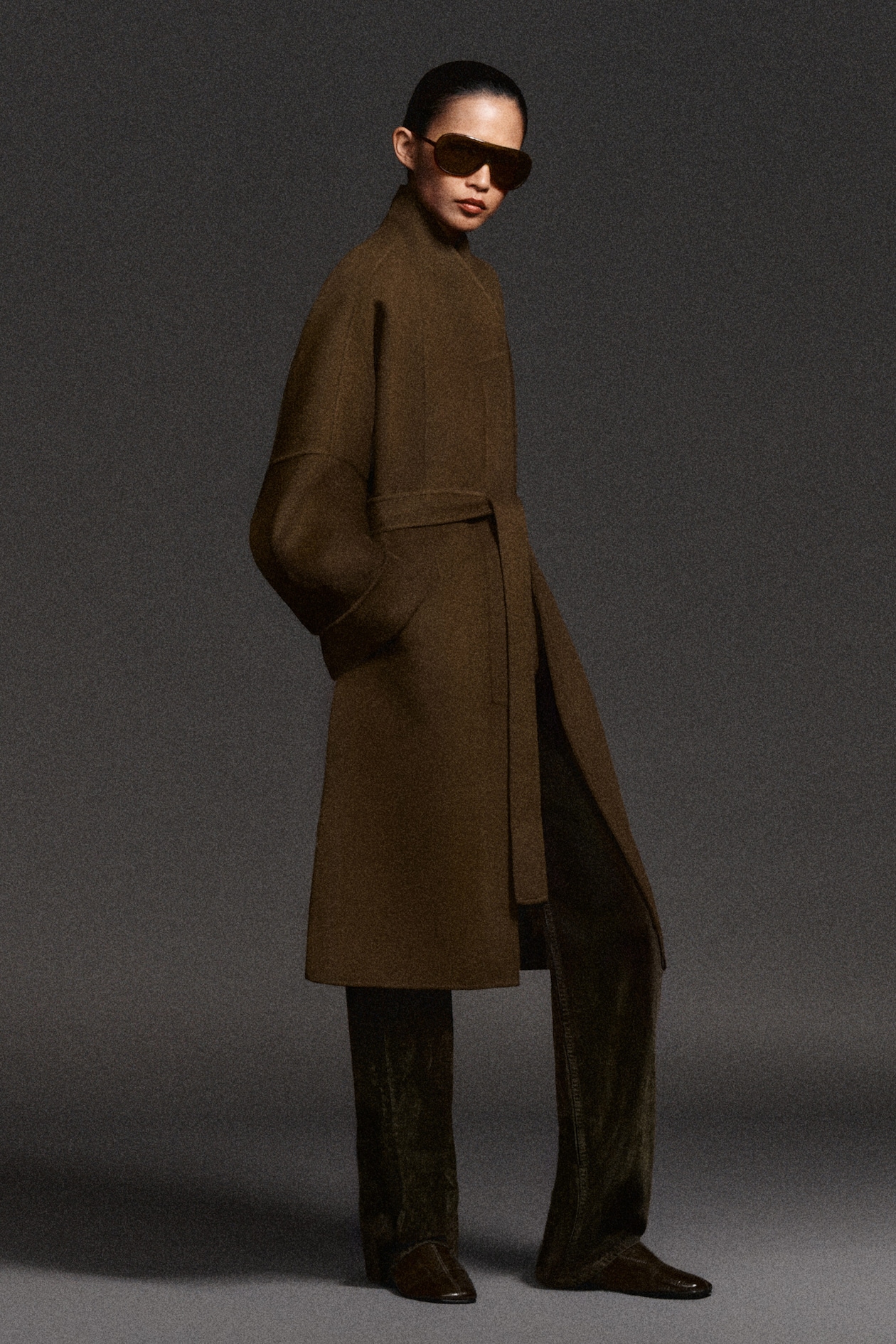 OVERSIZED DOUBLE-FACED WOOL SHAWL COAT — BROWN