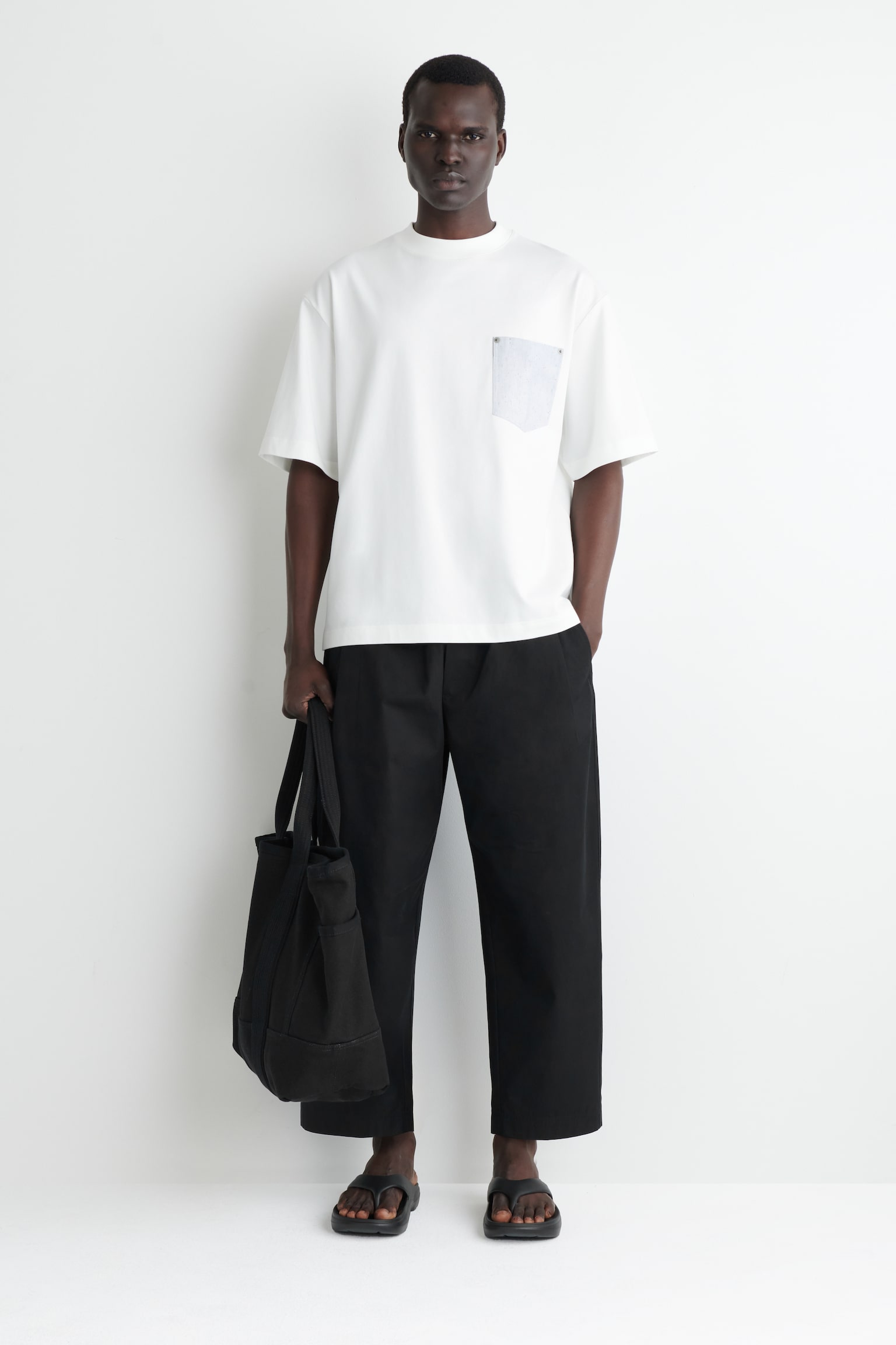 CAMISETA OVERSIZE CON BOLSILLO DE LINO - BLANCO - 4
