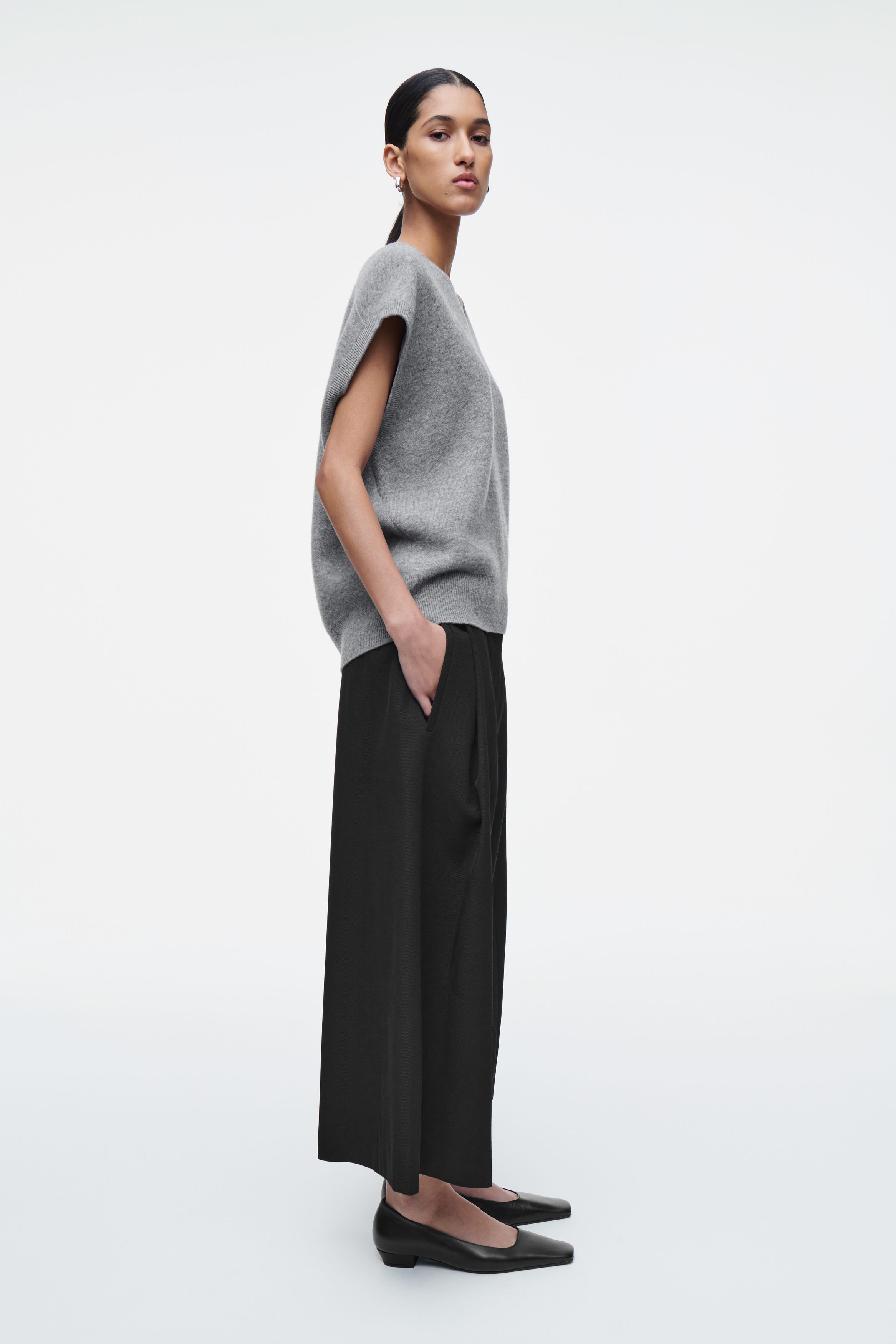 CROPPED WOOL-BLEND WIDE-LEG TROUSERS - BLACK | COS