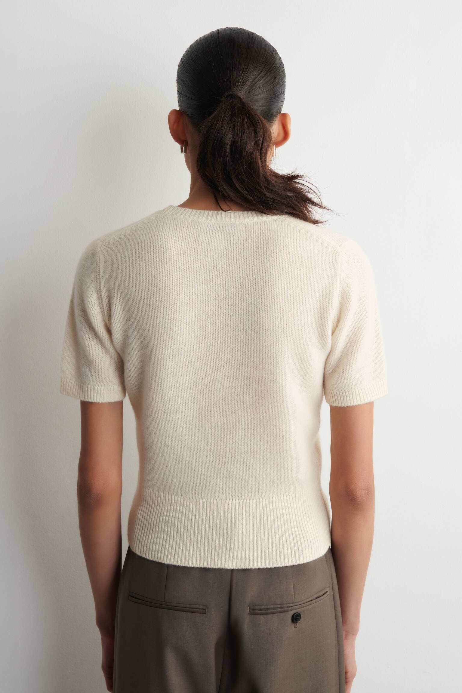 T-SHIRT IN CASHMERE - CREMA - 8