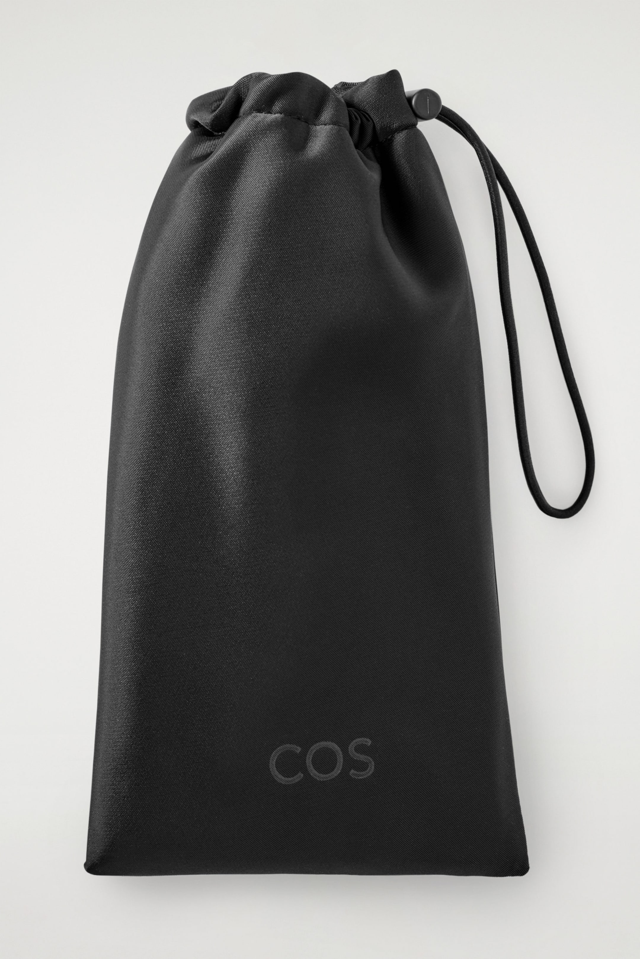 LEATHER CAT-EYE SUNGLASSES