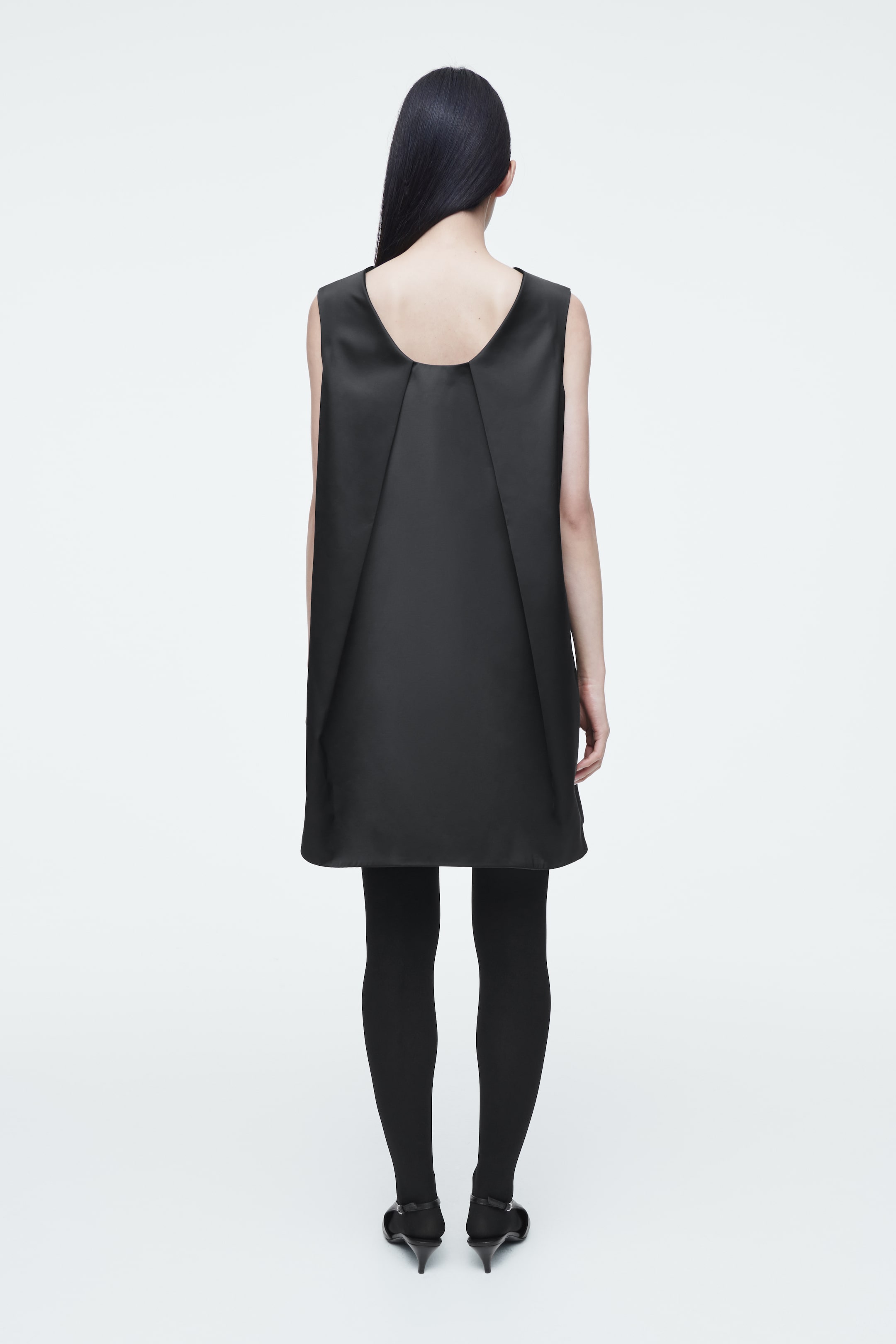 Ingrandisci l'immagine: SATIN RACER-NECK MINI DRESS - BLACK - DONNA | H&M CH 3