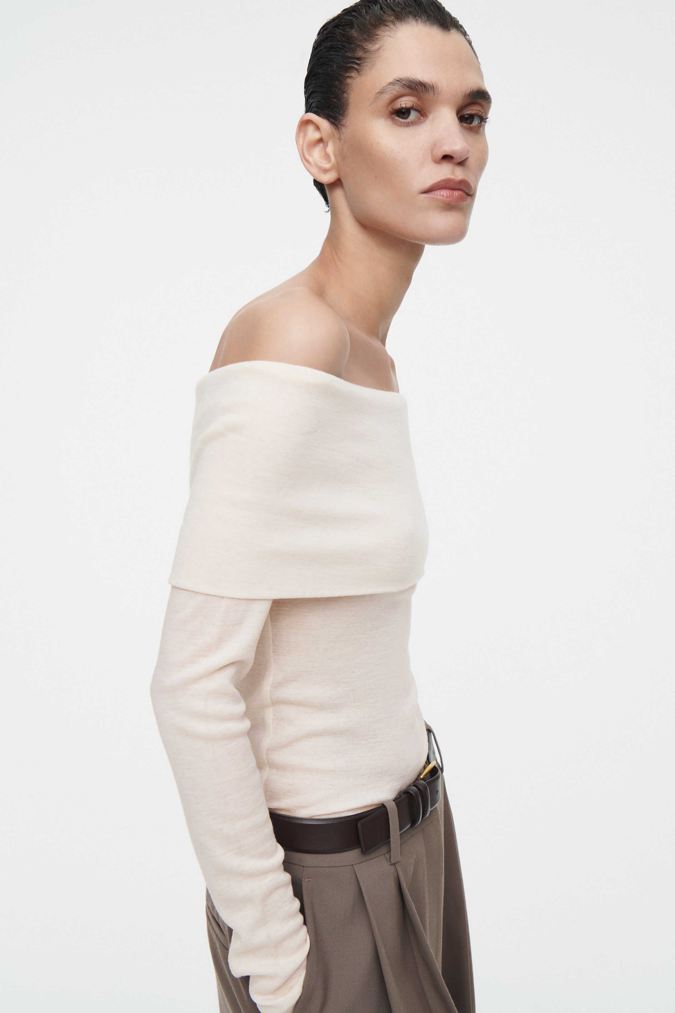 Agrandir l'image: HAUT À ENCOLURE BARDOT EN LAINE MÉRINOS - ÉCRU - FEMME | H&M CH 3