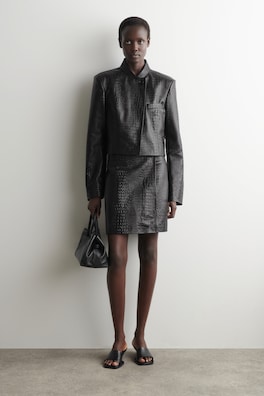 CROPPED CROC-EFFECT LEATHER BLAZER — BLACK 1