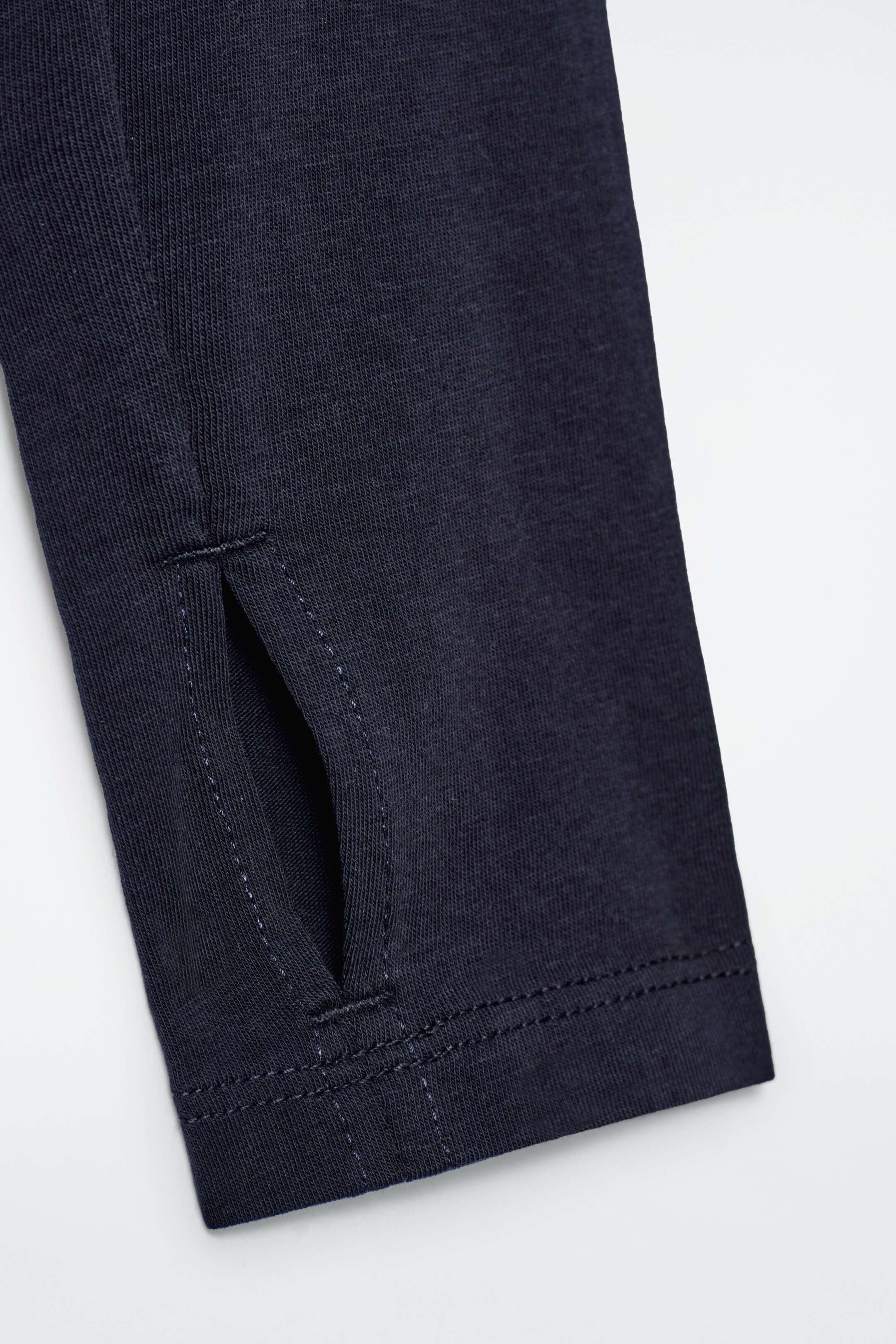 View larger image: SLIM LIGHTWEIGHT LONG-SLEEVED TOP - NAVY - Ladies | H&M GB 8