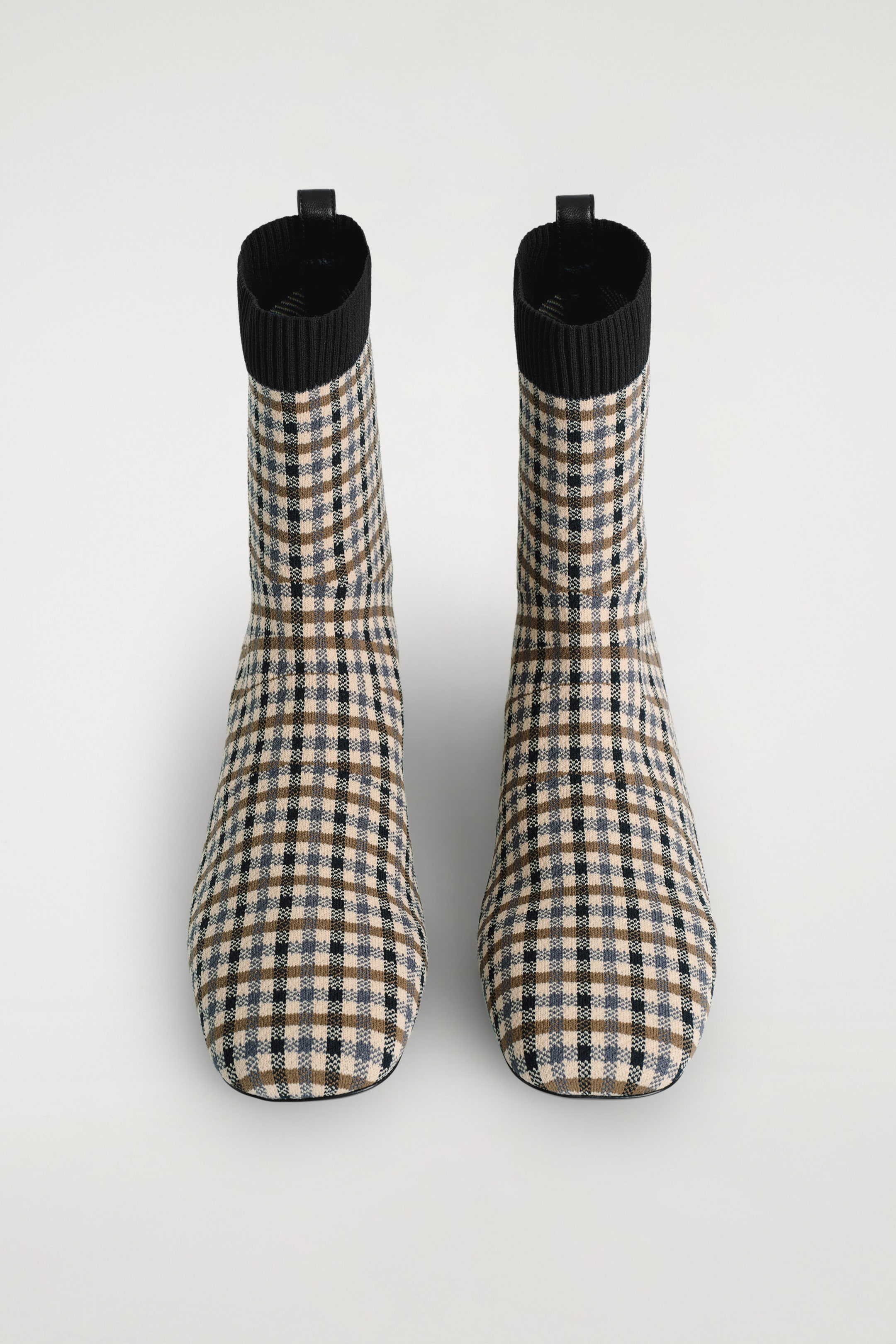 StillMedia/DescriptiveDetail