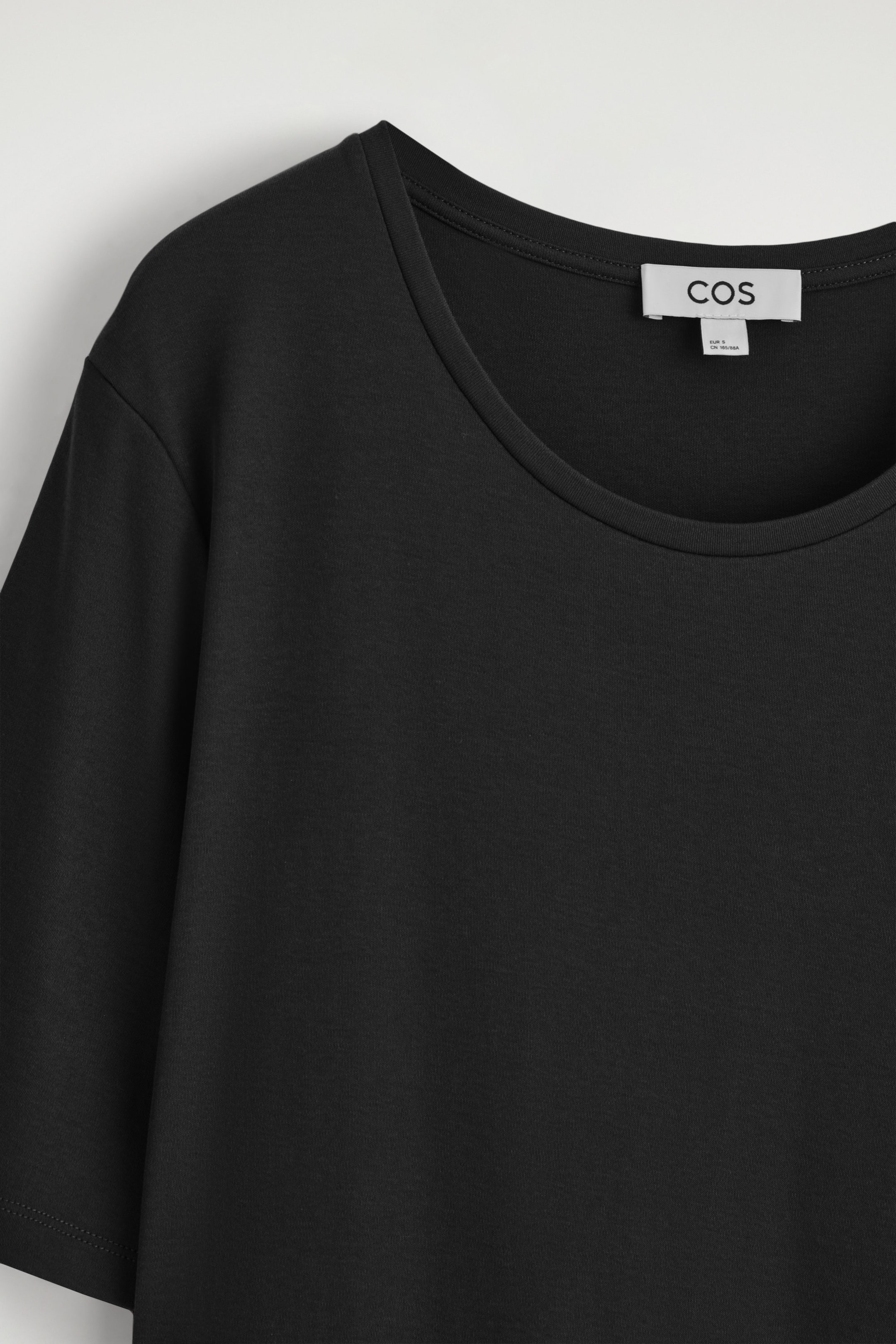 StillMedia/DescriptiveDetail