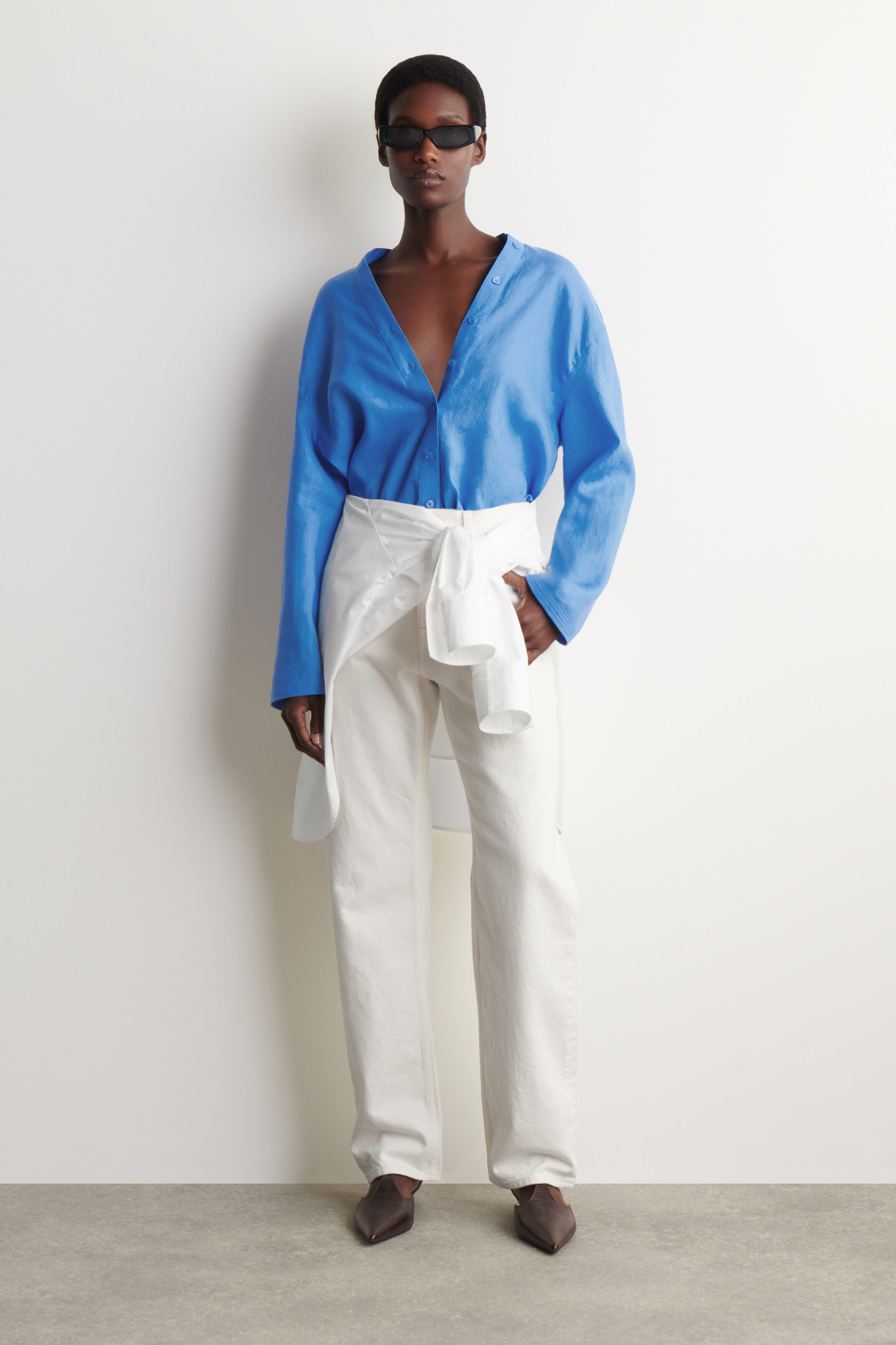 BUTTON-DETAIL LINEN V-NECK SHIRT - BLUE | COS GB