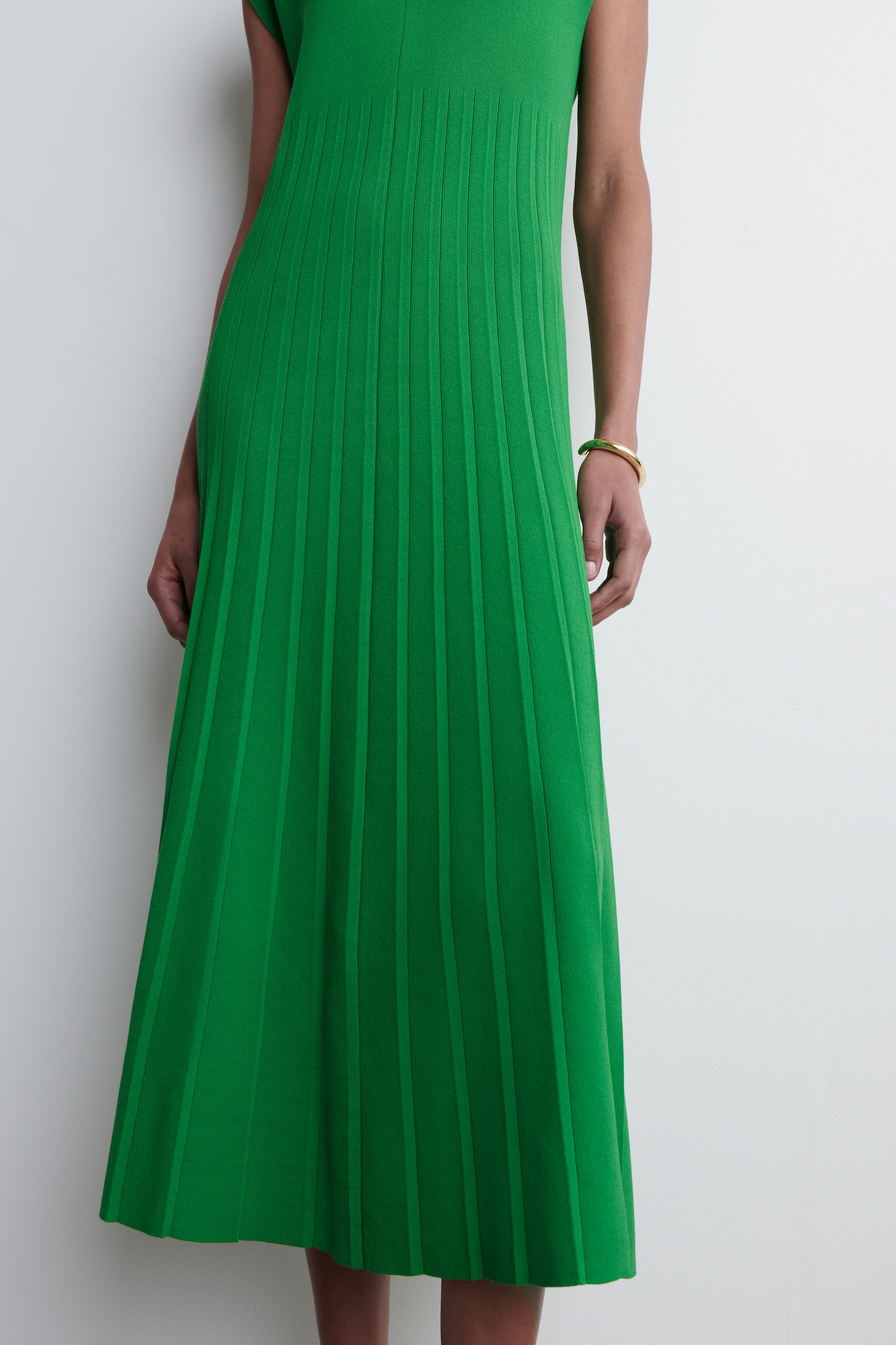 ROBE LONGUE PLISSÉE EN MAILLE - VERT/NOIR - 6