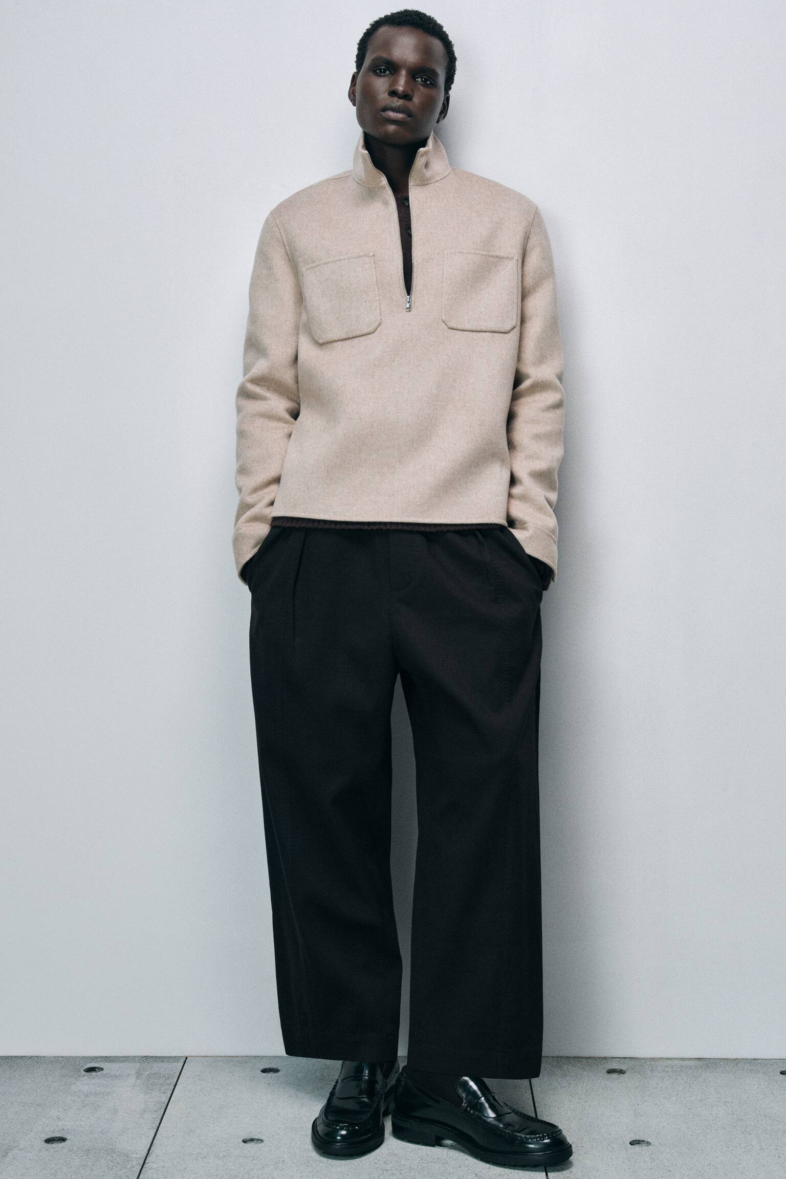 VERKÜRZTE HOSE AUS BAUMWOLLE MIT BARREL-BEIN - SCHWARZ/BEIGE/GRAU - 7