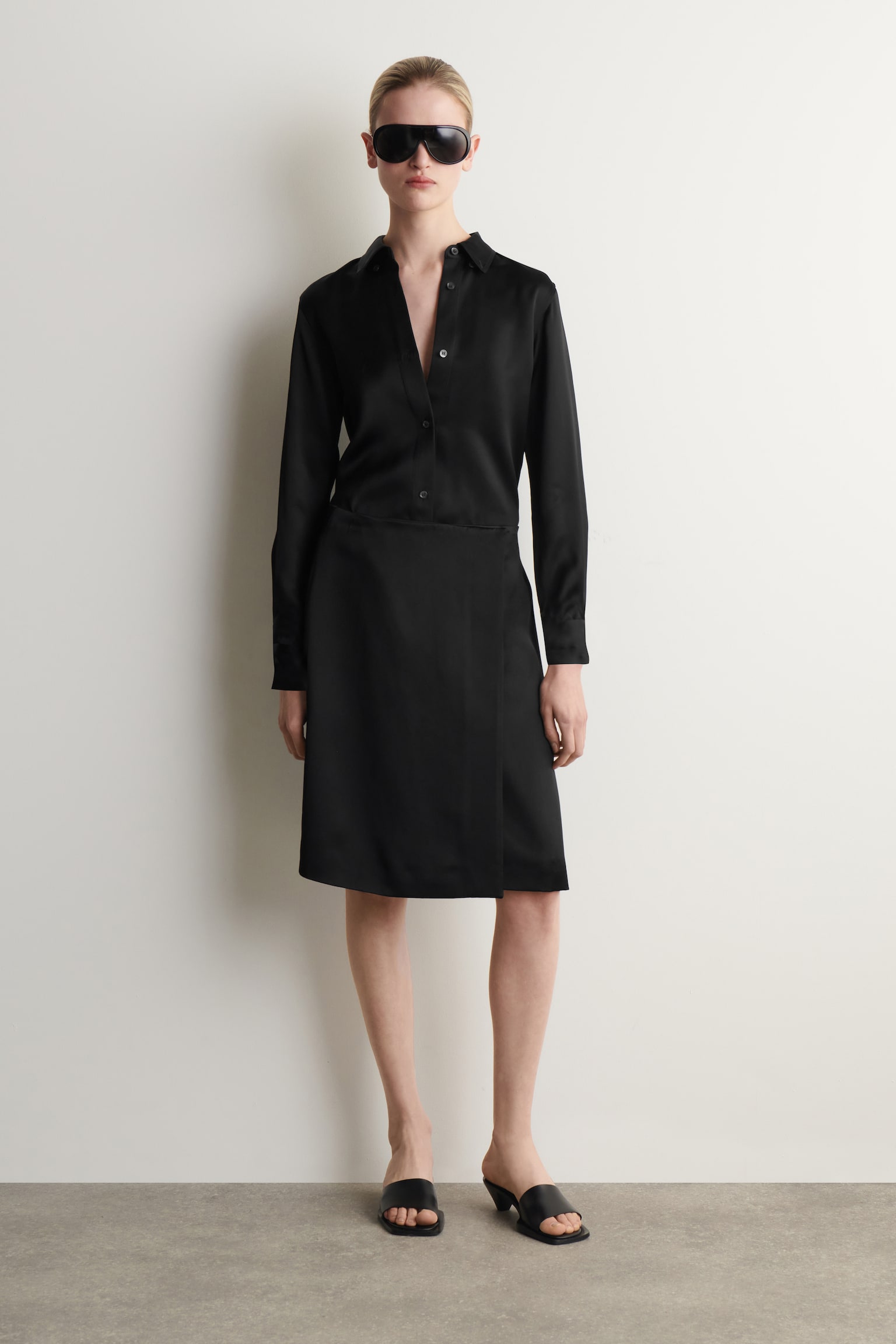 Sateng omslagskjørt-SVART - 1