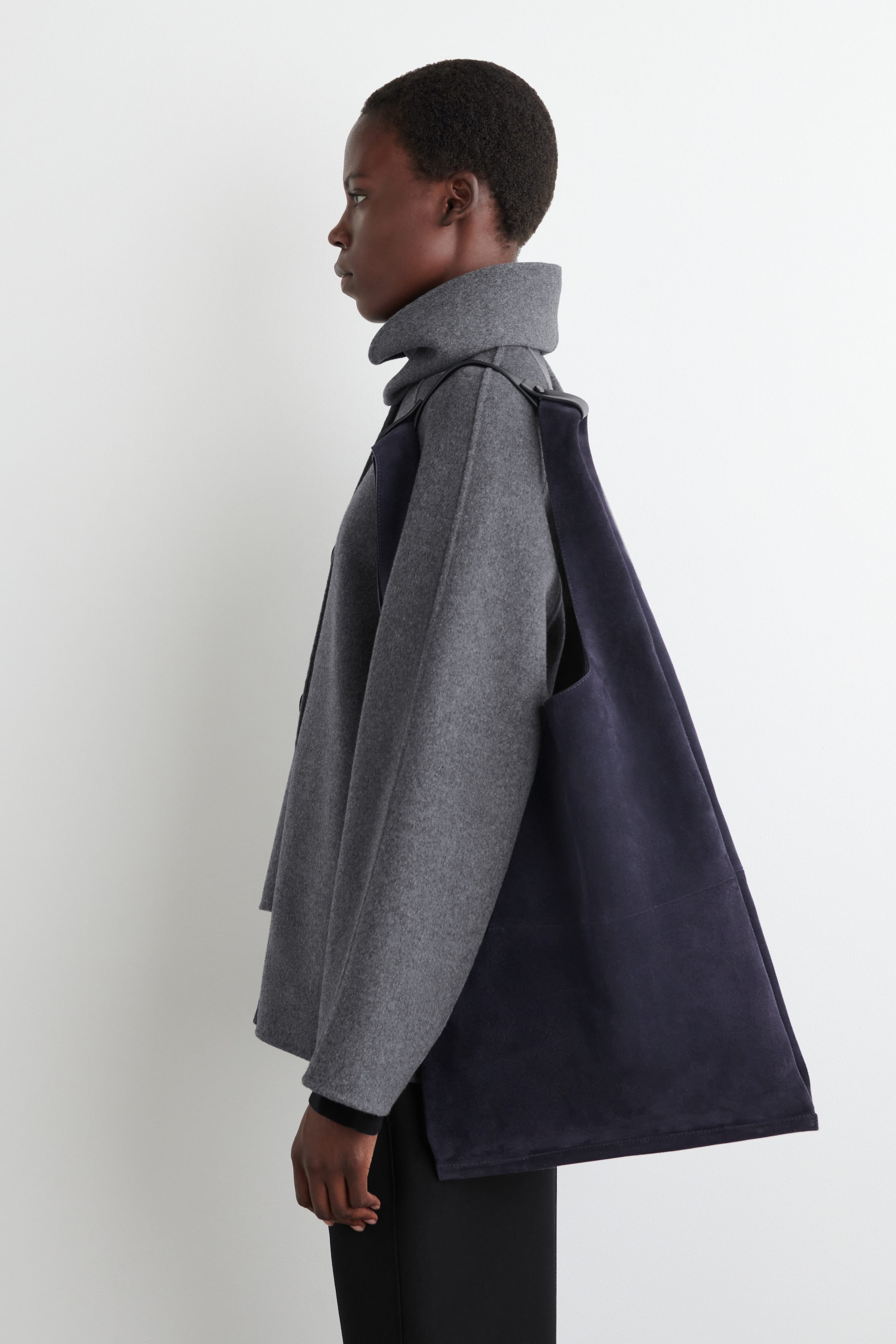 SLOUCHY TOTE - SUEDE