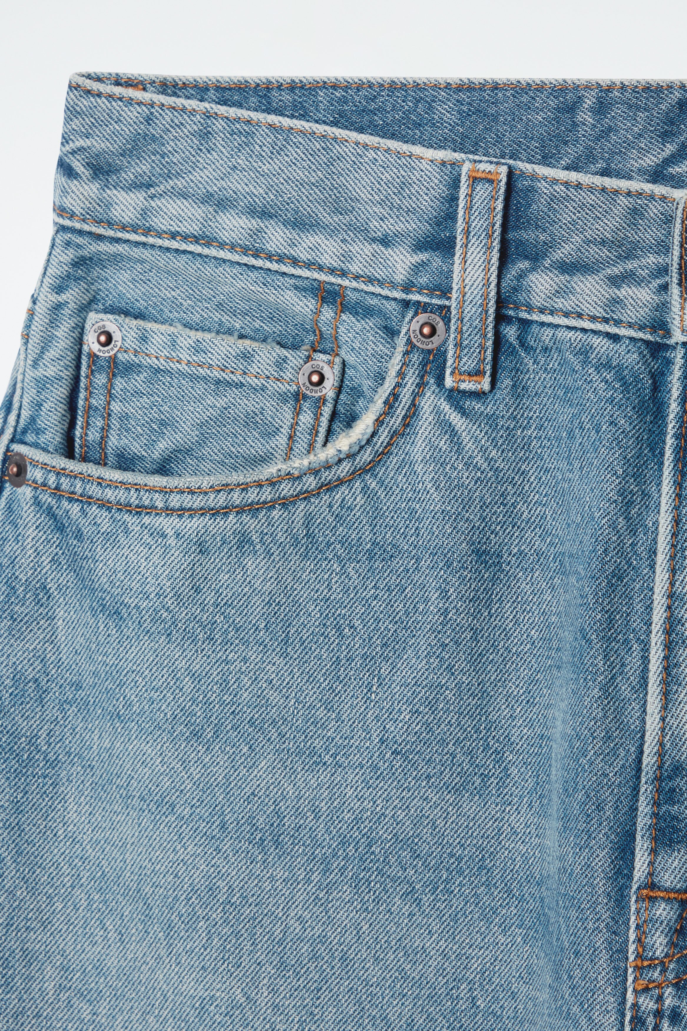 デニム・ジーパン THE COLUMN FULL LENGTH JEANS COLUMN STRAIGHT-LEG JEANS - LIGHT BLUE | COS