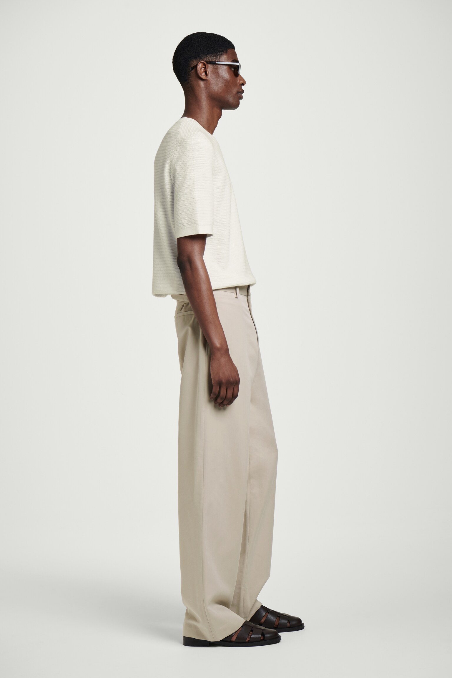PANTALÓN DE TRAJE RELAJADO CON PIERNA RECTA - TOPO - 7