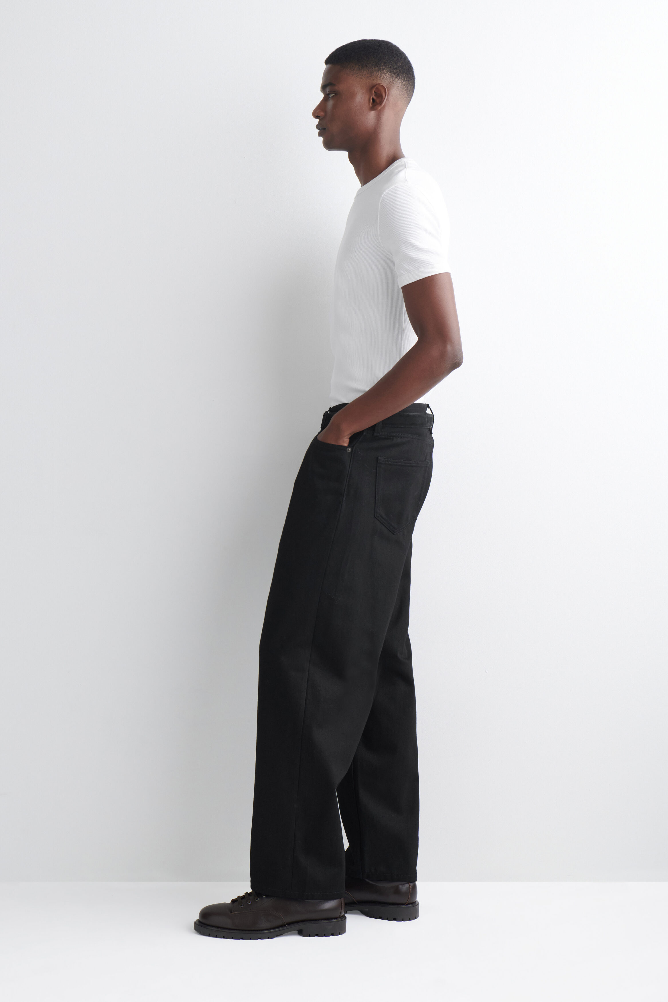 cos スリムフィットリブTシャツ ブラック xsサイズ SLIM T-SHIRT