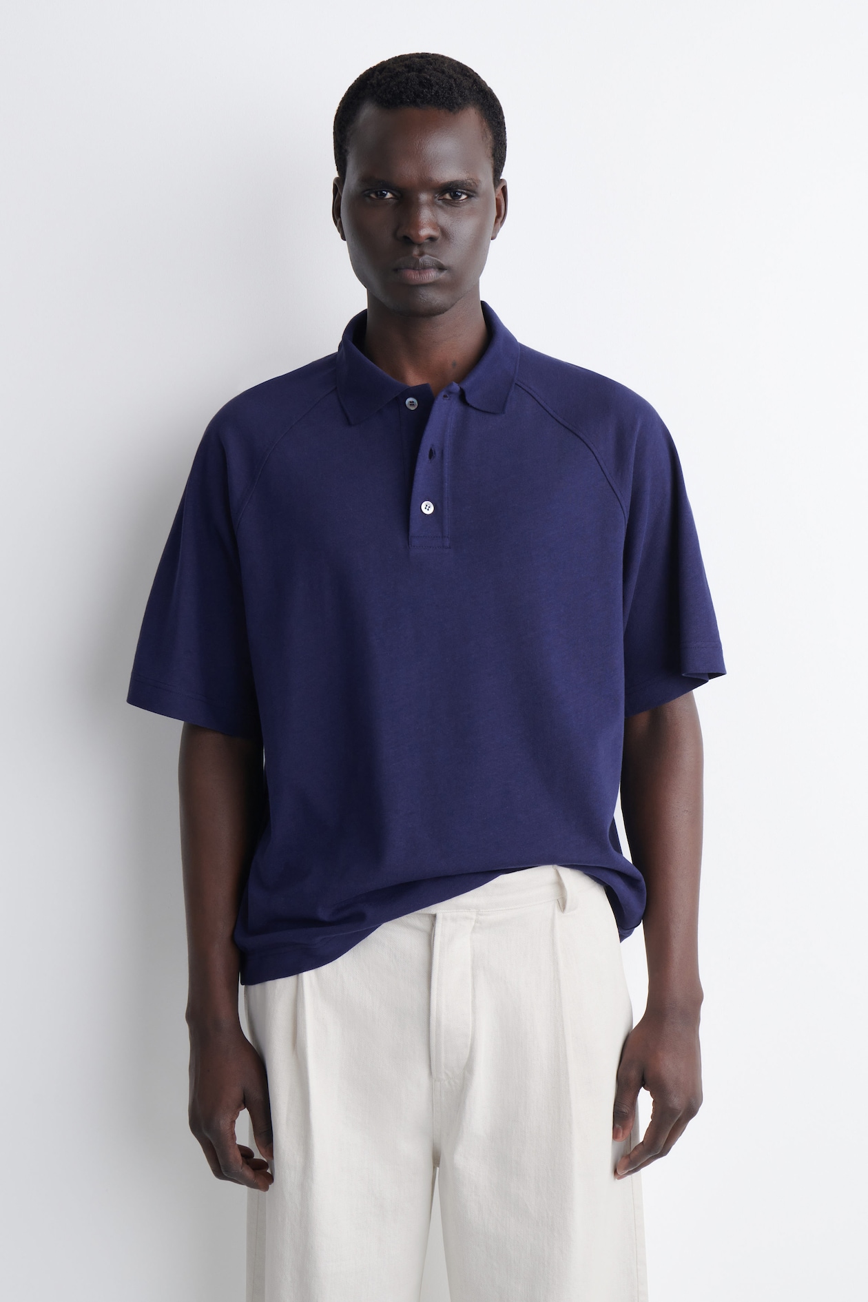 RELAXED COTTON-LINEN POLO SHIRT — NAVY