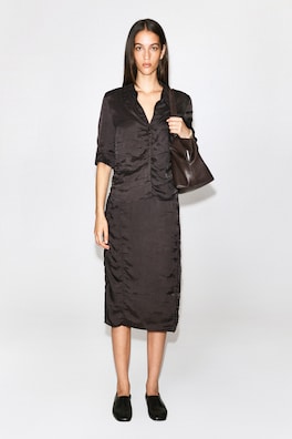 GATHERED CRINKLED MIDI SKIRT — BROWN 2