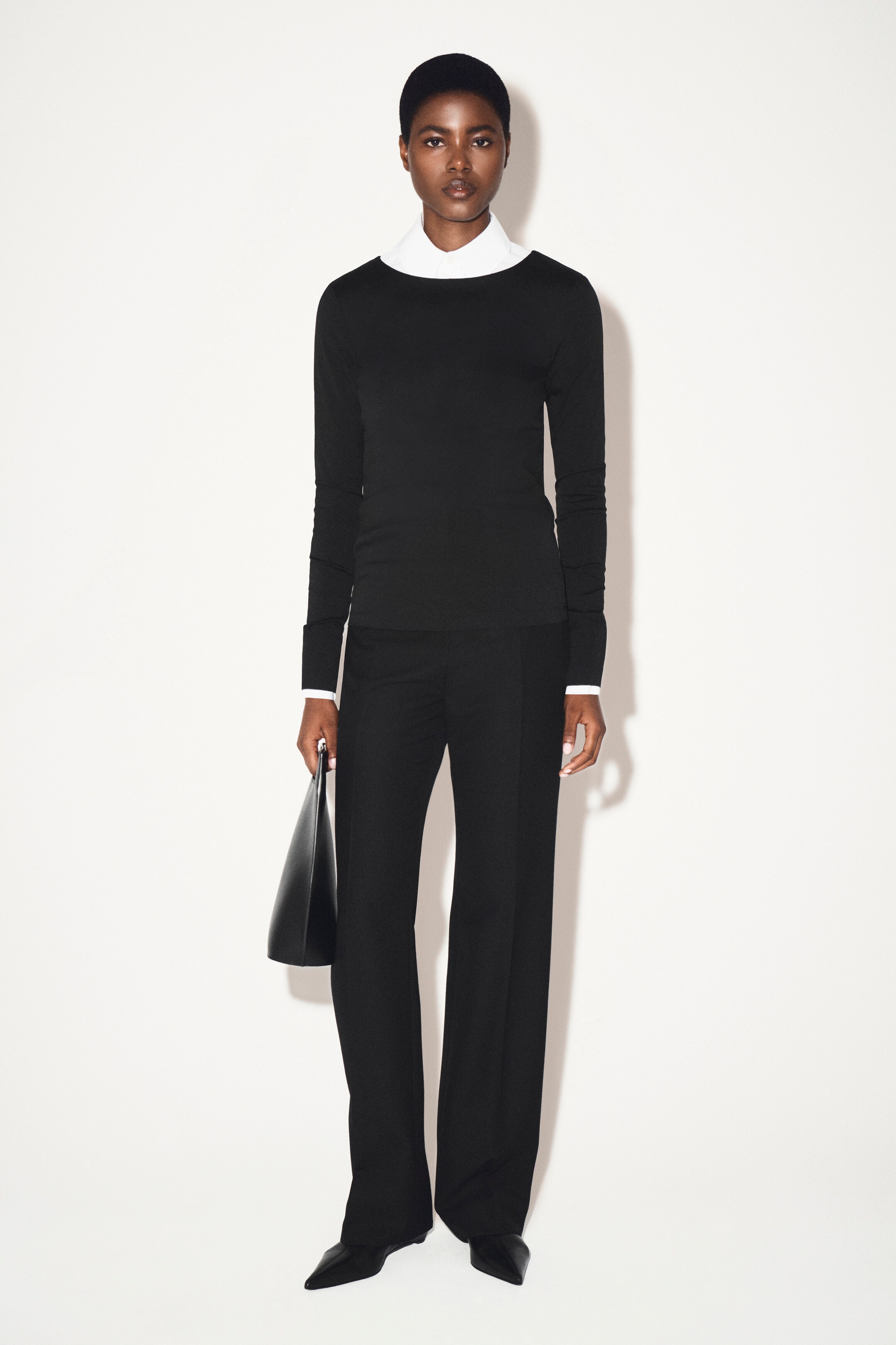 Größeres Bild anzeigen: LANGARMSHIRT AUS BAUMWOLLE - SCHWARZ - Ladies | H&M AT 7