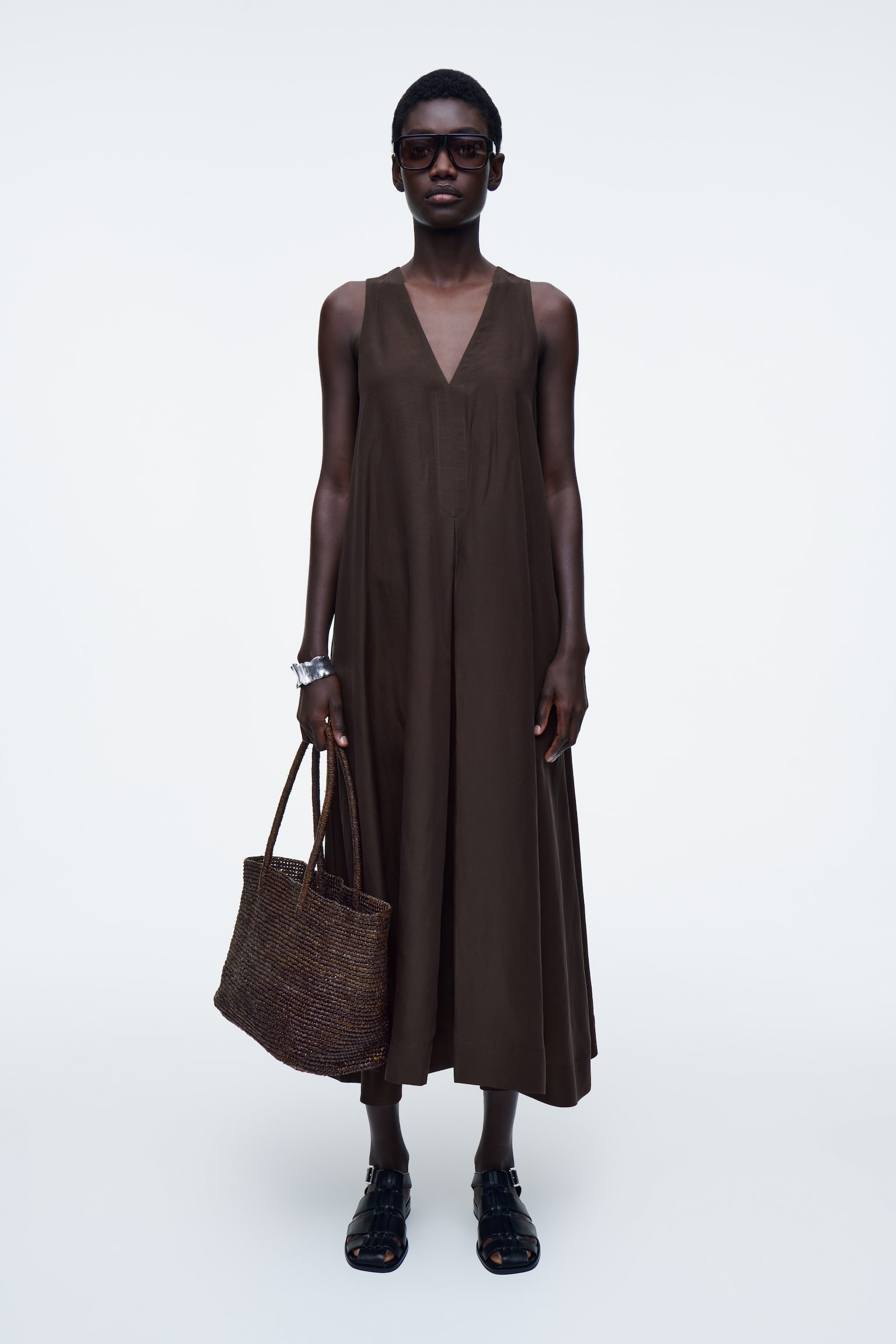 BOLSO TOTE TEJIDO A MANO - RAFIA - MARRÓN OSCURO