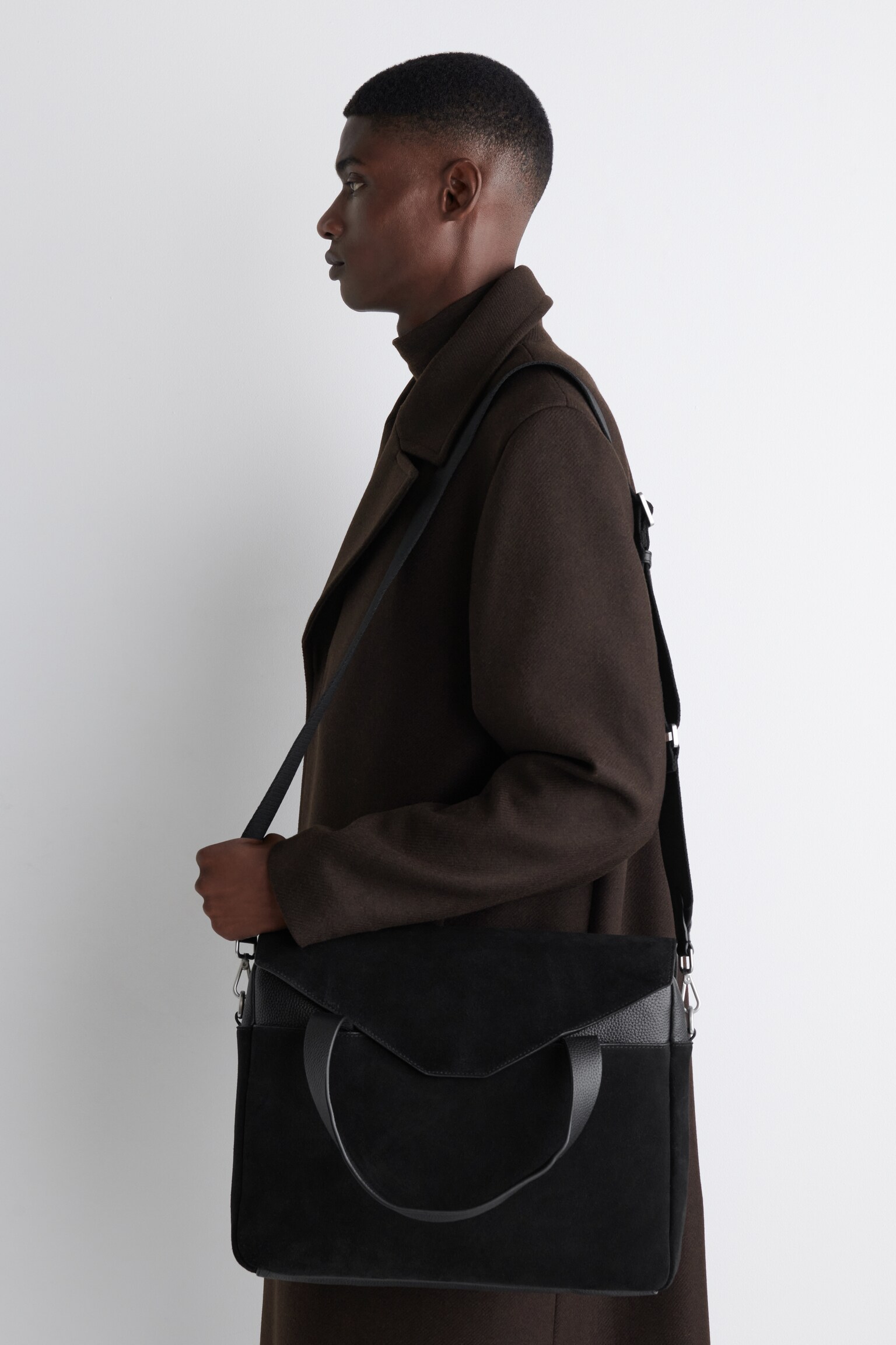 MALETÍN MINIMALISTA - ANTE - NEGRO - 1
