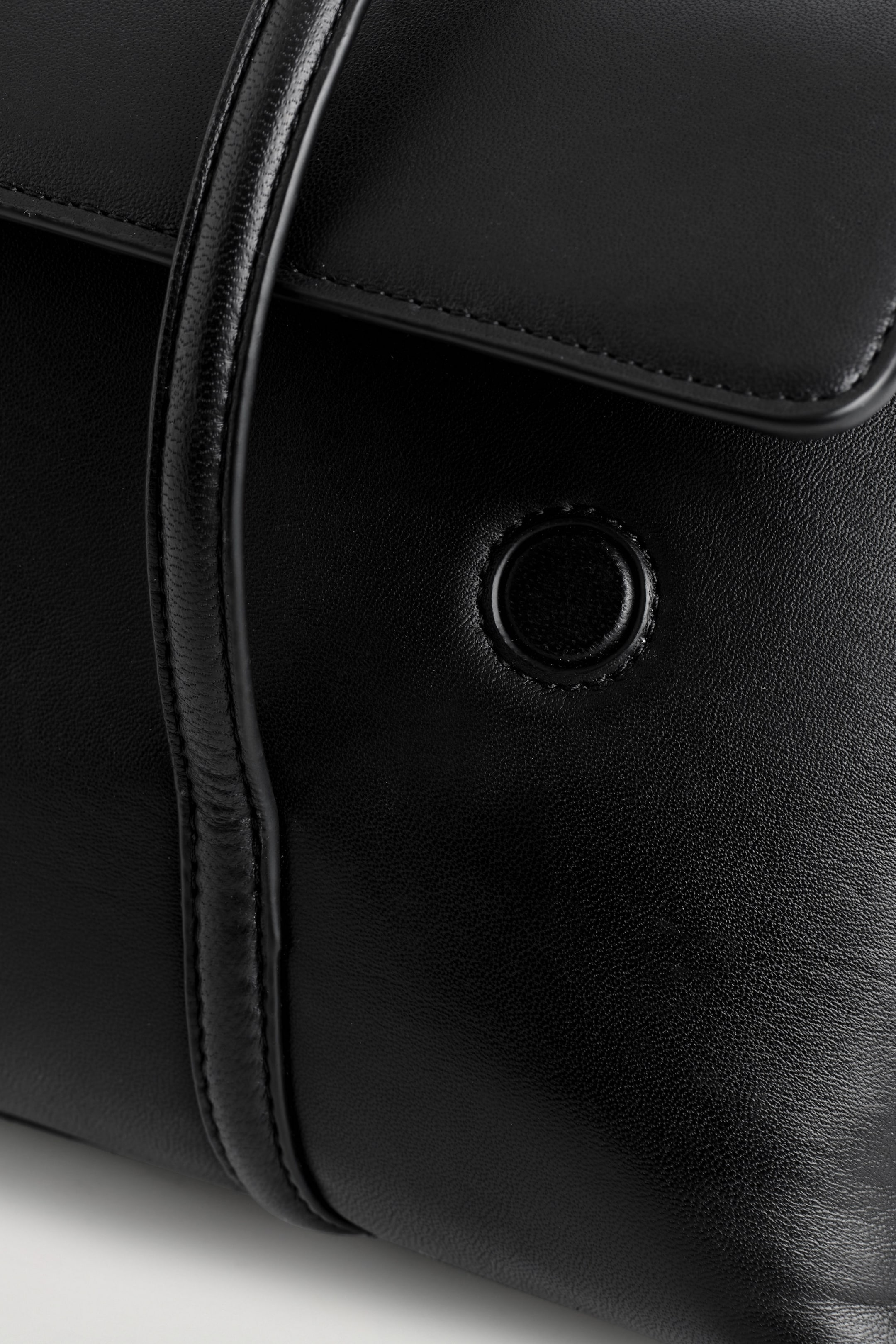 StillMedia/DescriptiveDetail