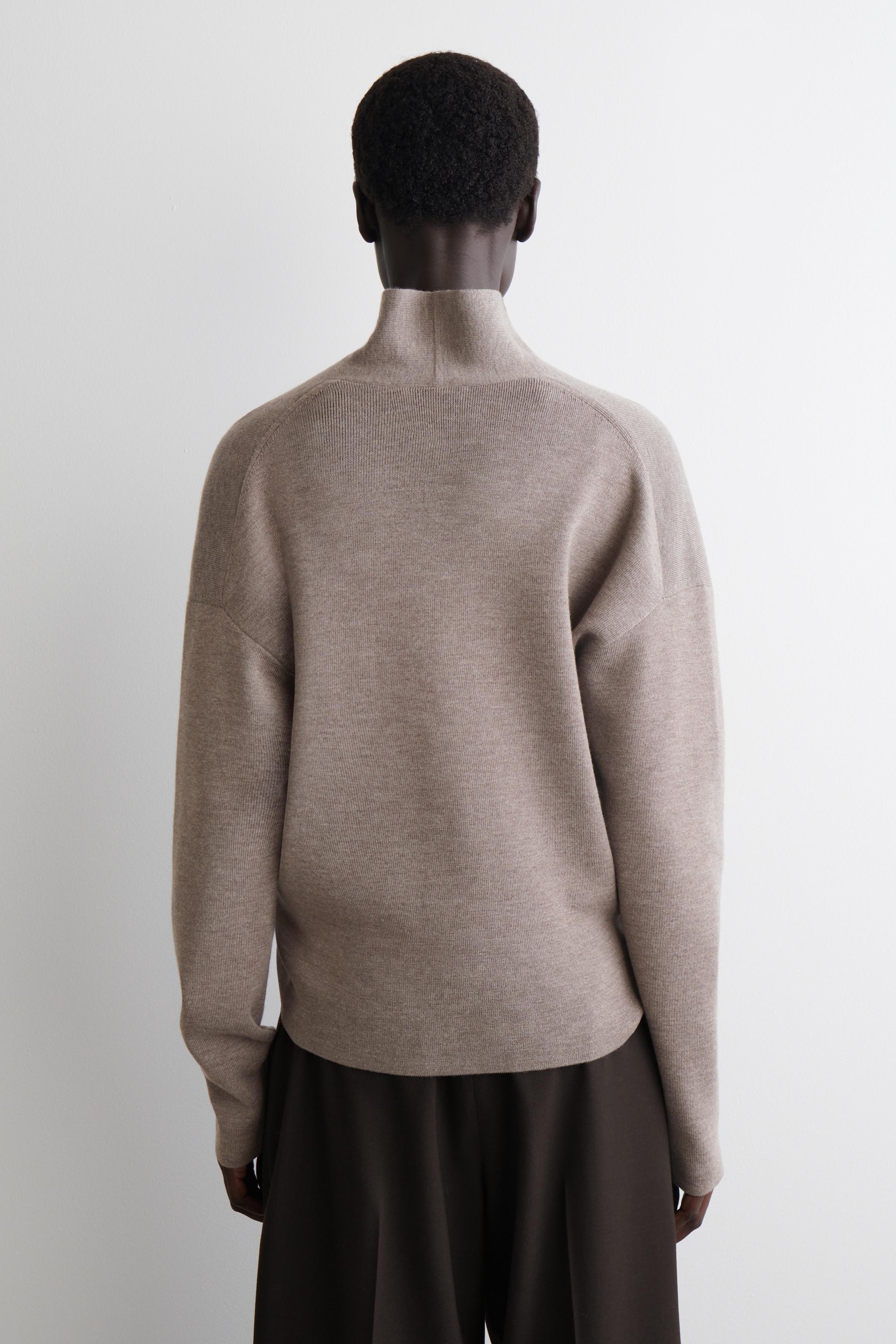 View larger image: DRAPED MERINO WOOL V-NECK JUMPER - MOLE MÉLANGE - Ladies | H&M GB 5