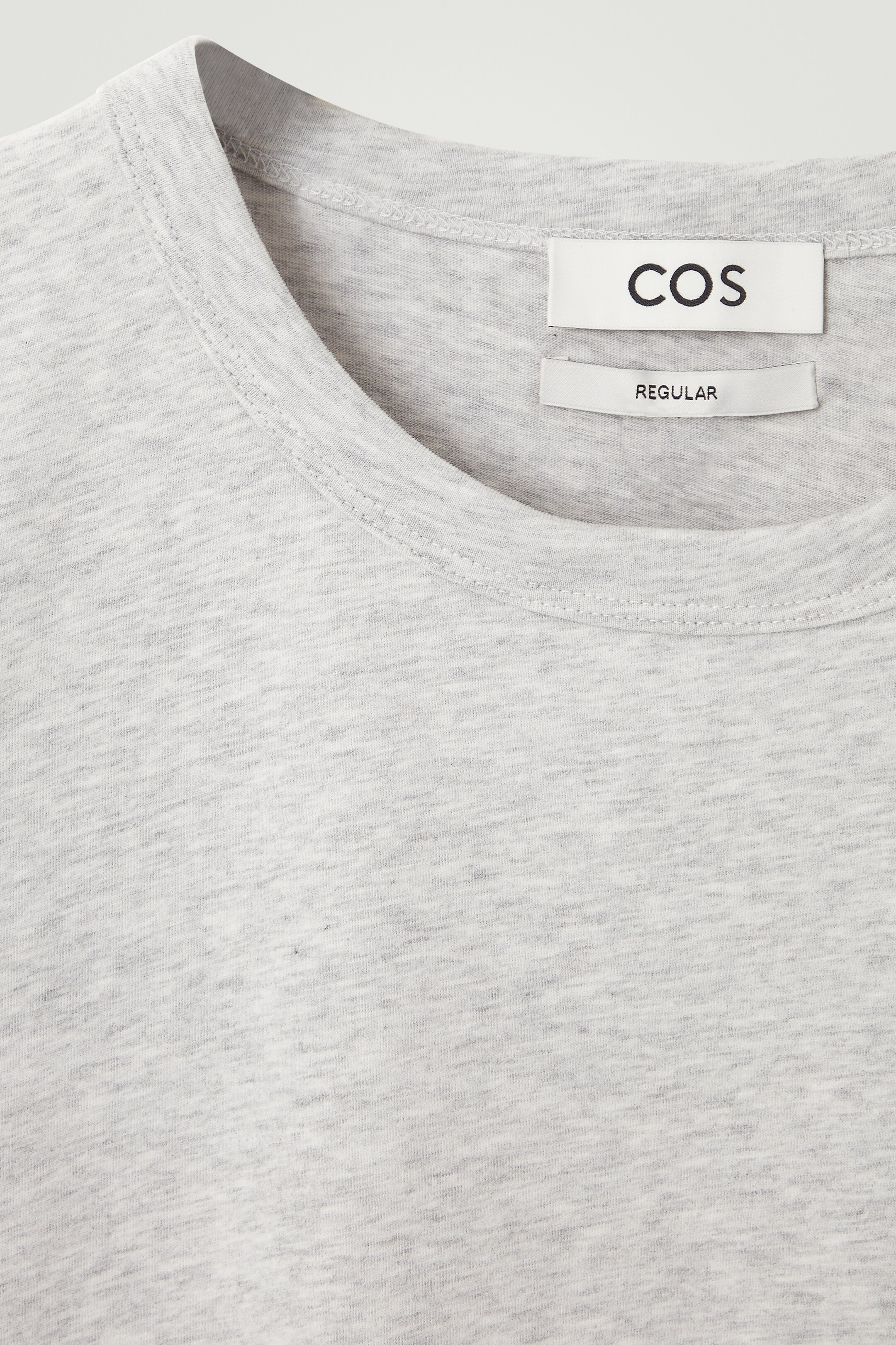 Zobrazit větší obrázek: REGULÁRNÍ TRIČKO Z ČESANÉ BAVLNY - GREY MÉLANGE - MUŽI | H&M CZ 3