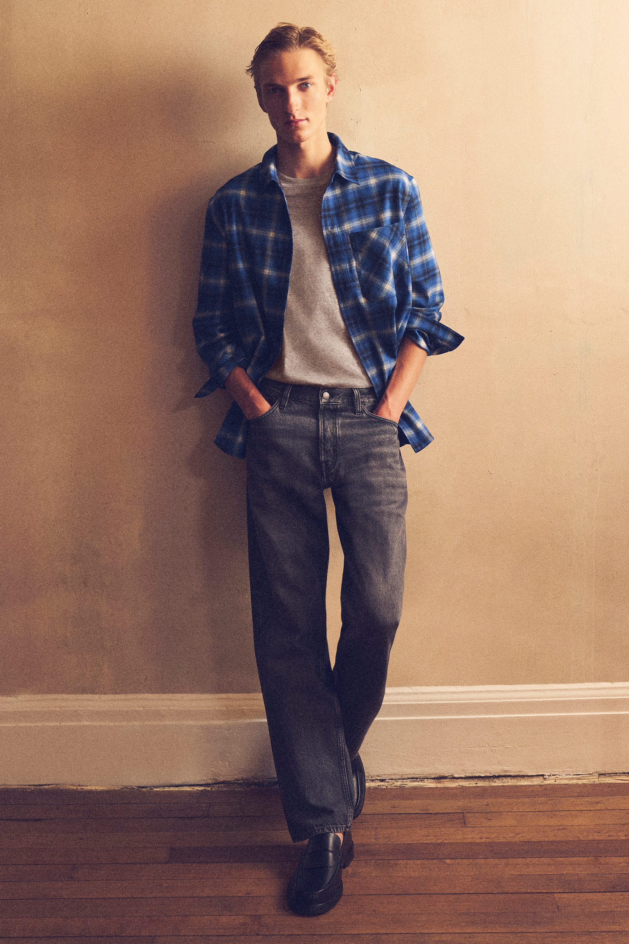 SIGNATURE STRAIGHT-LEG JEANS - WASHED BLACK | COS