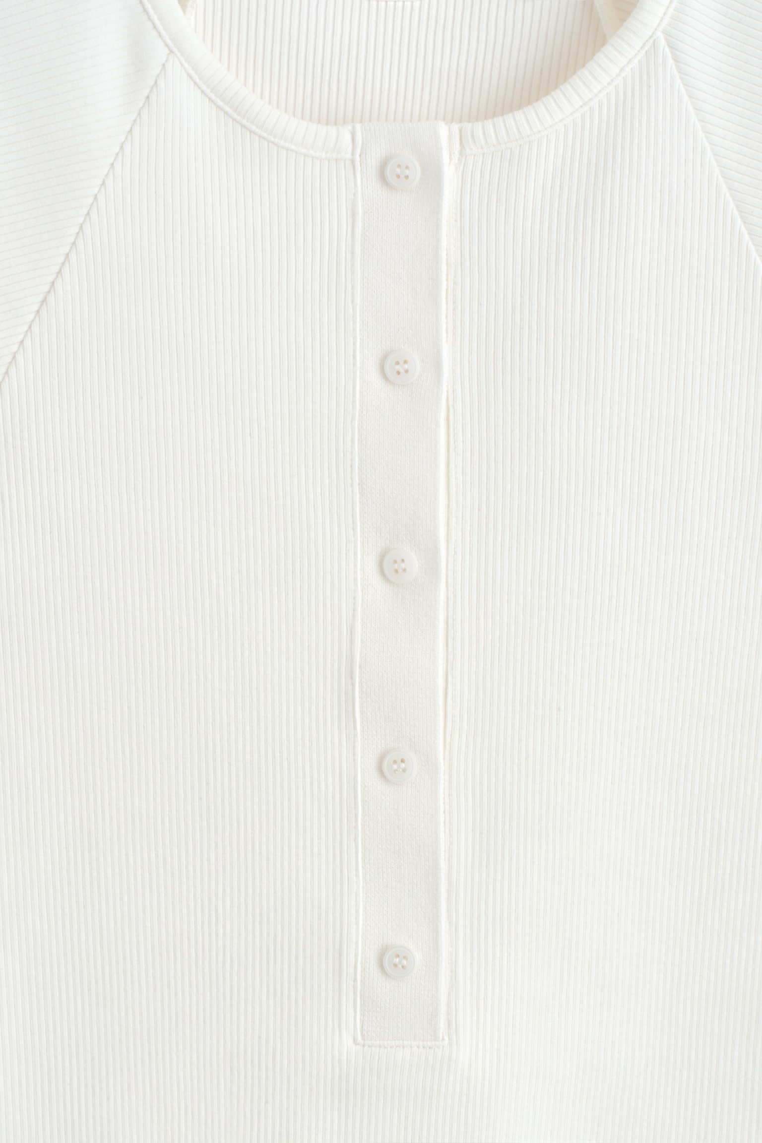 ТОП ХЕНЛИ ОТ РИБАНО ДЖЪРСИ С ОКРЪГЛЕНО ДЕКОЛТЕ - БЯЛО/ТЪМНОСИН - 3