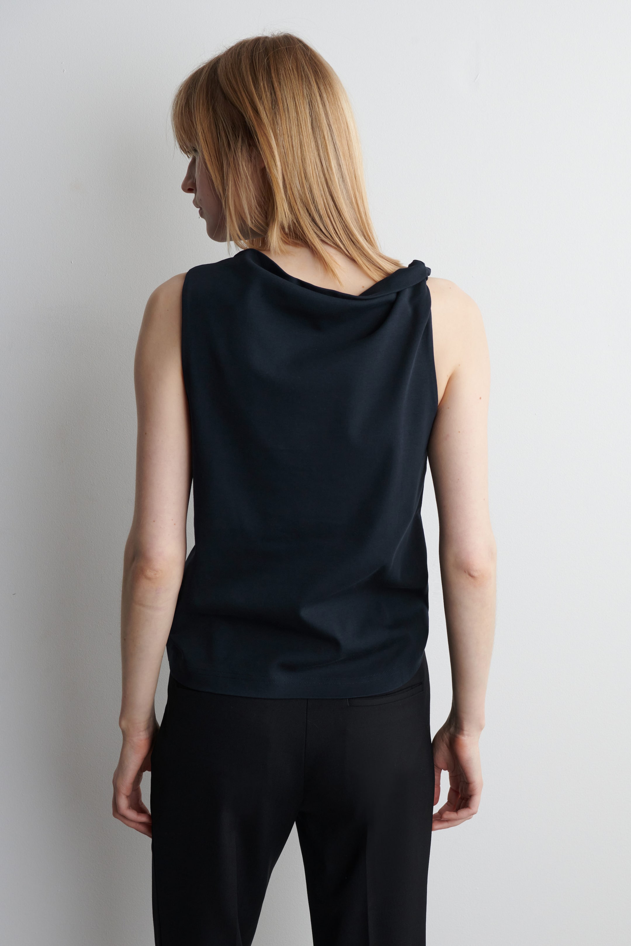 TWIST-DETAIL COTTON TOP