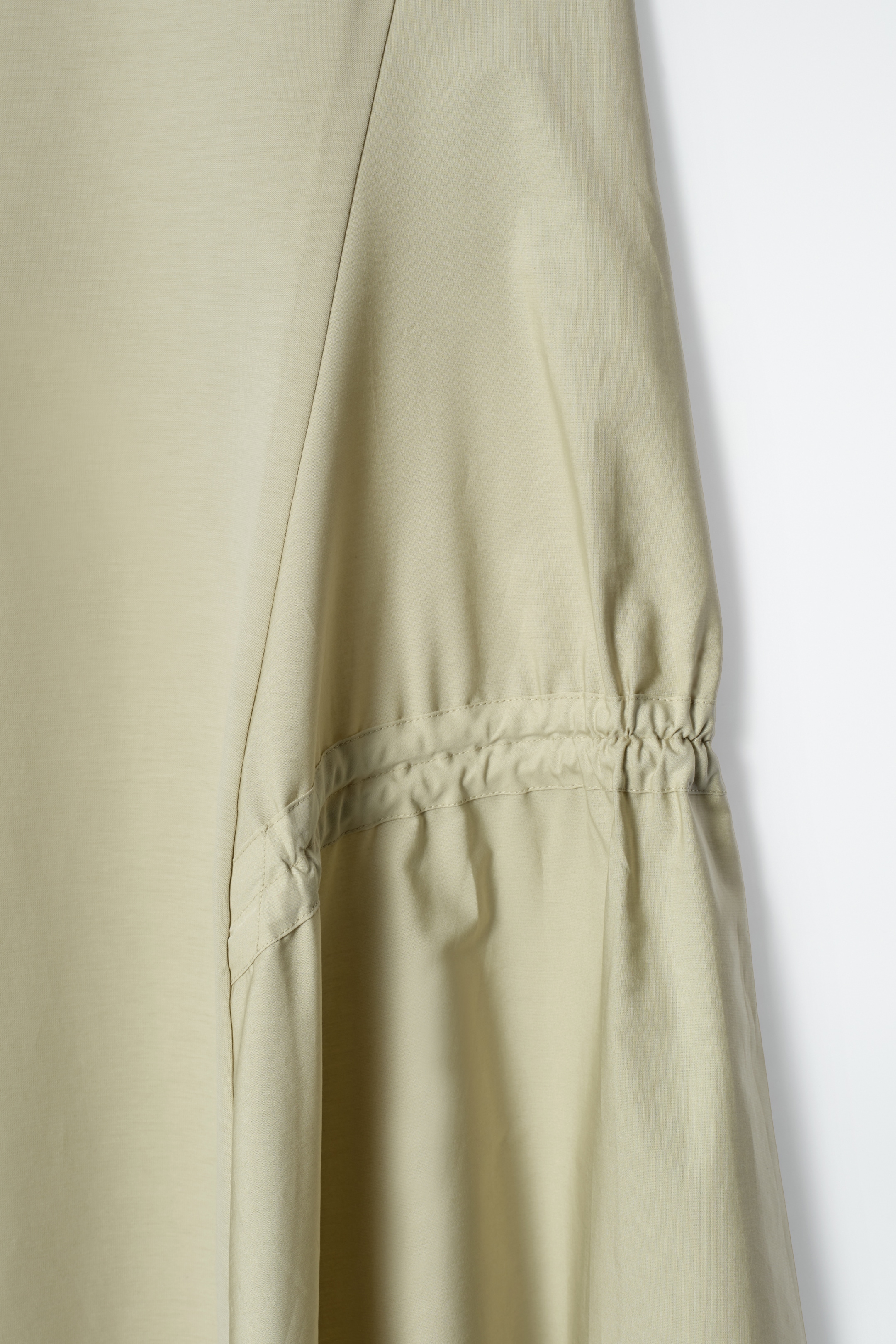 Ver imagen más grande: VESTIDO MIDI CON PANELES FRUNCIDOS - PISTACHO - MUJER | H&M ES 6