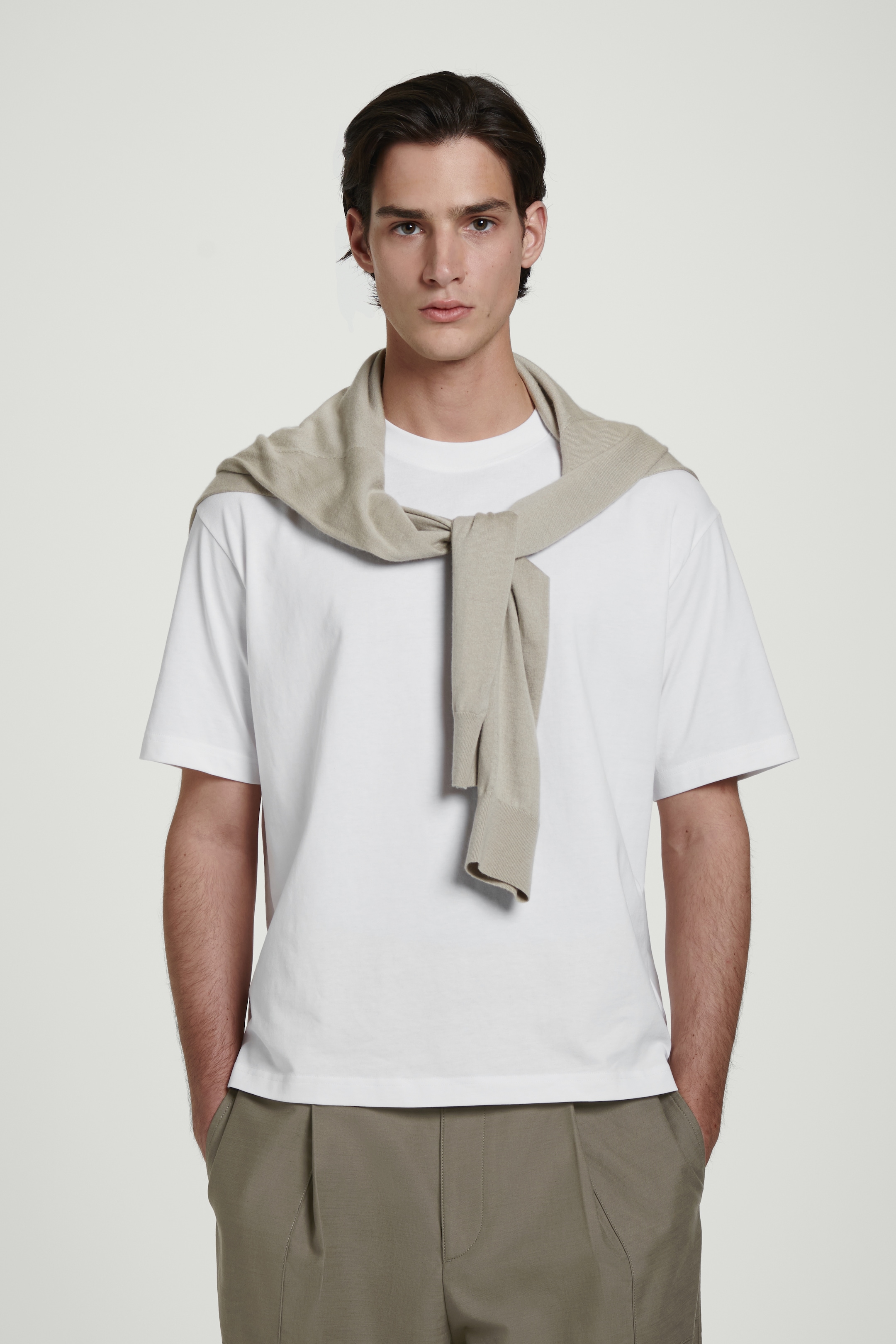 View larger image: RELAXED LIGHTWEIGHT COTTON T-SHIRT - WHITE - Men | H&M GB 1