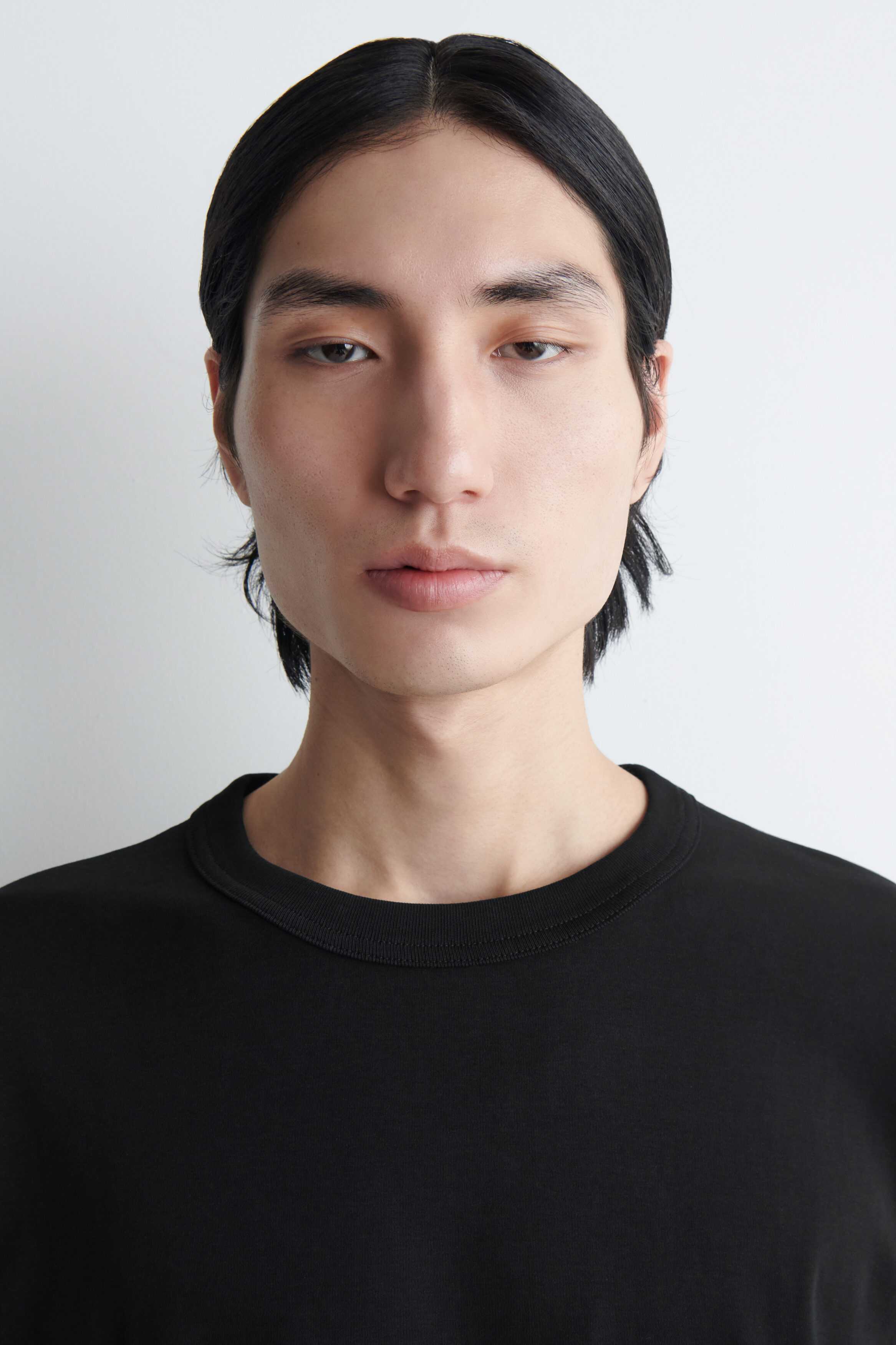 RELAXED JERSEY INTERLOCK LONG-SLEEVED T-SHIRT - BLACK | COS US