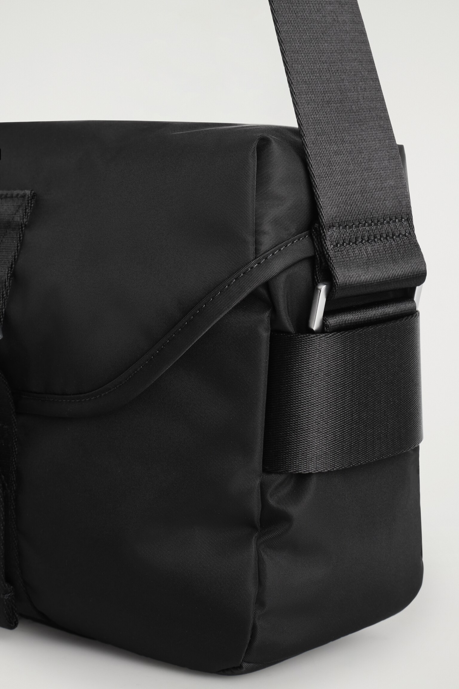 SAC BANDOULIÈRE PURSUIT - NYLON - NOIR - 3