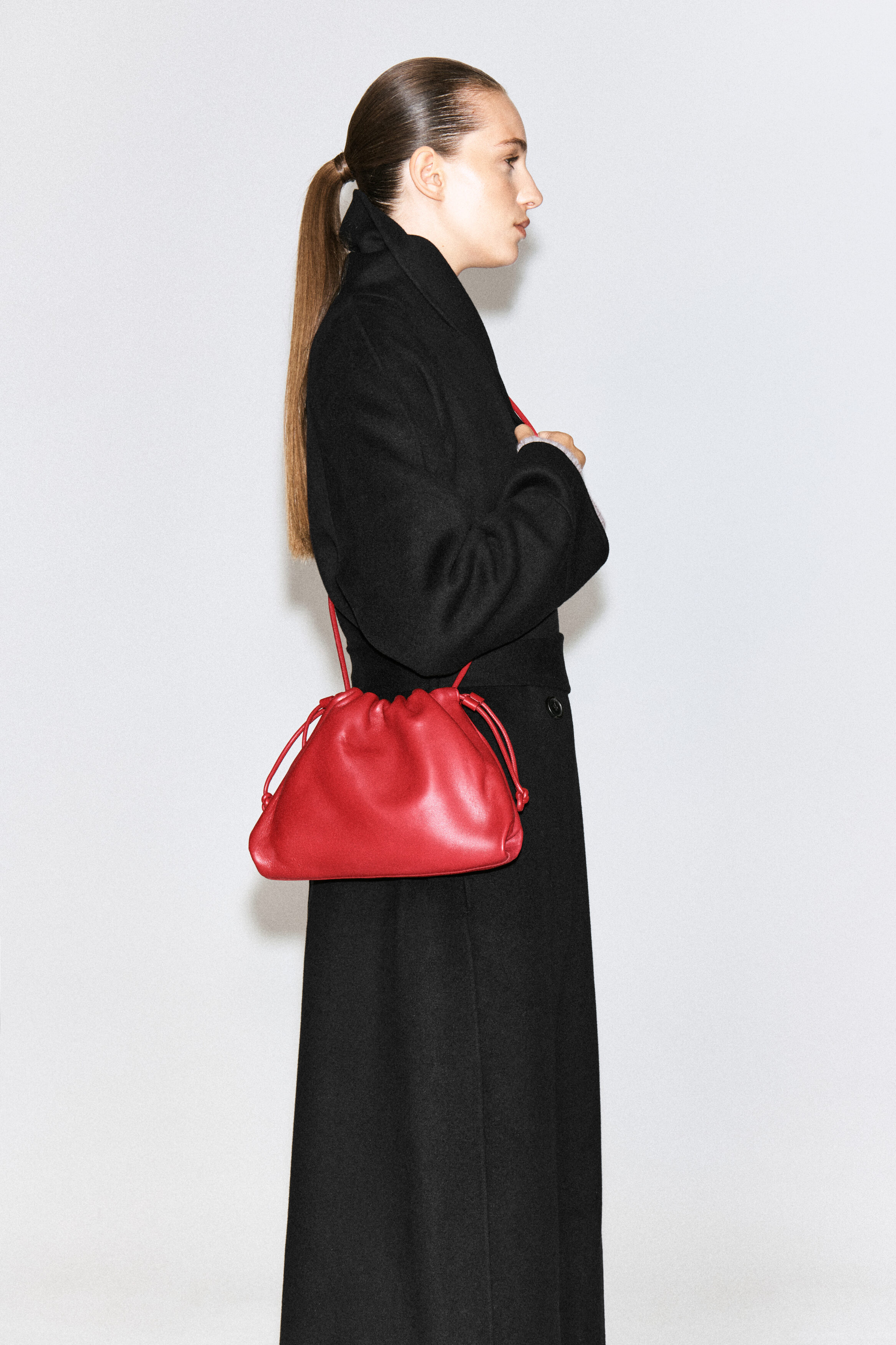 MINI CAVATELLI CLUTCH BAG - LEATHER - RED | COS US
