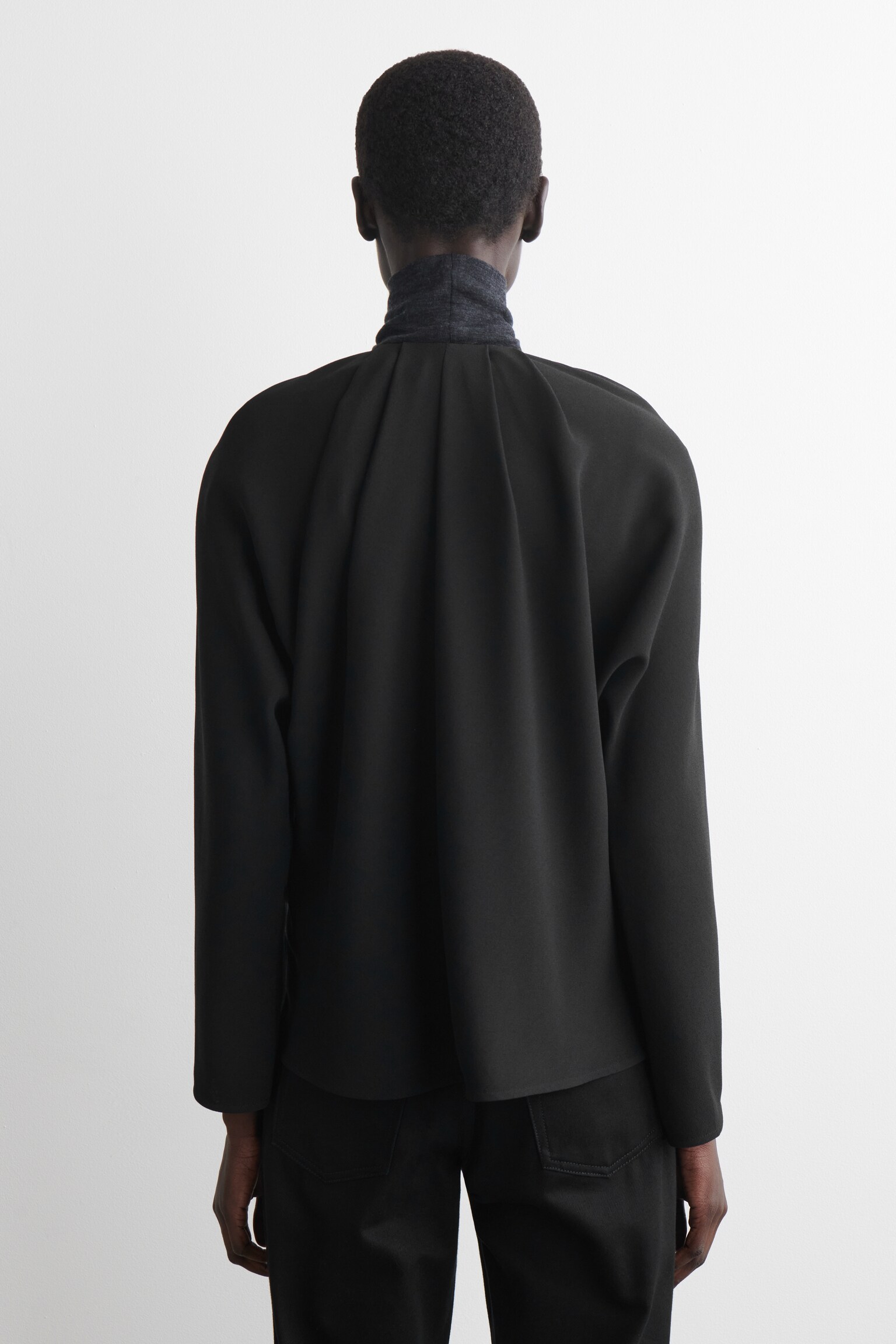BLOUSE PLISSÉE VOLUMINEUSE - NOIR - 5