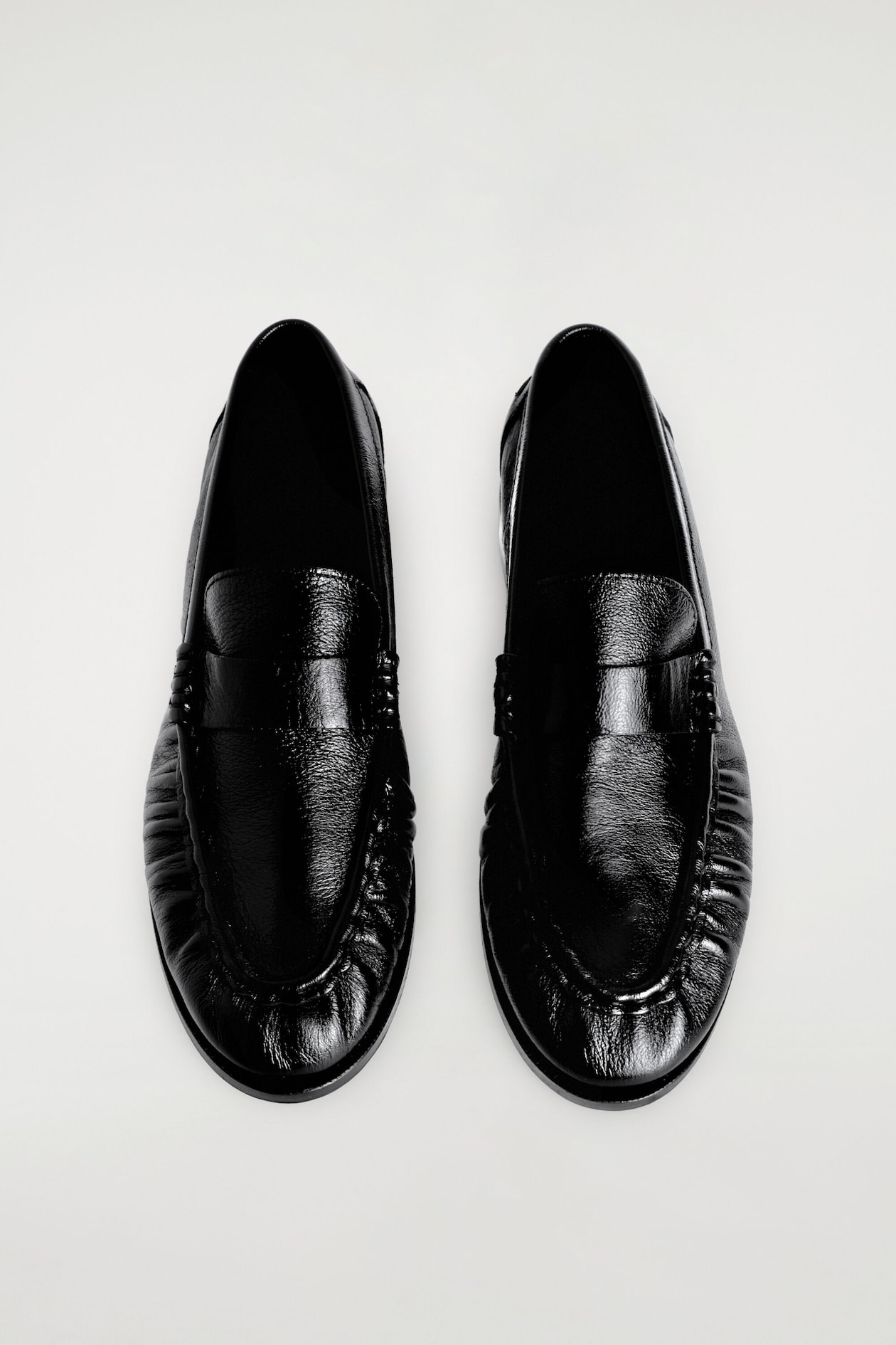 LEATHER MOCCASIN LOAFERS — BLACK