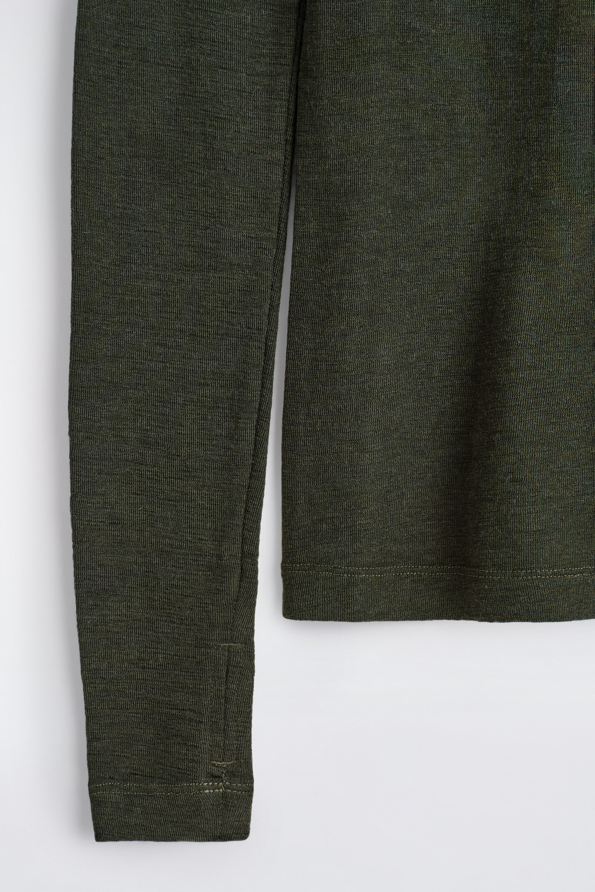 SLIM MERINO WOOL TOP - DARK GREEN | COS
