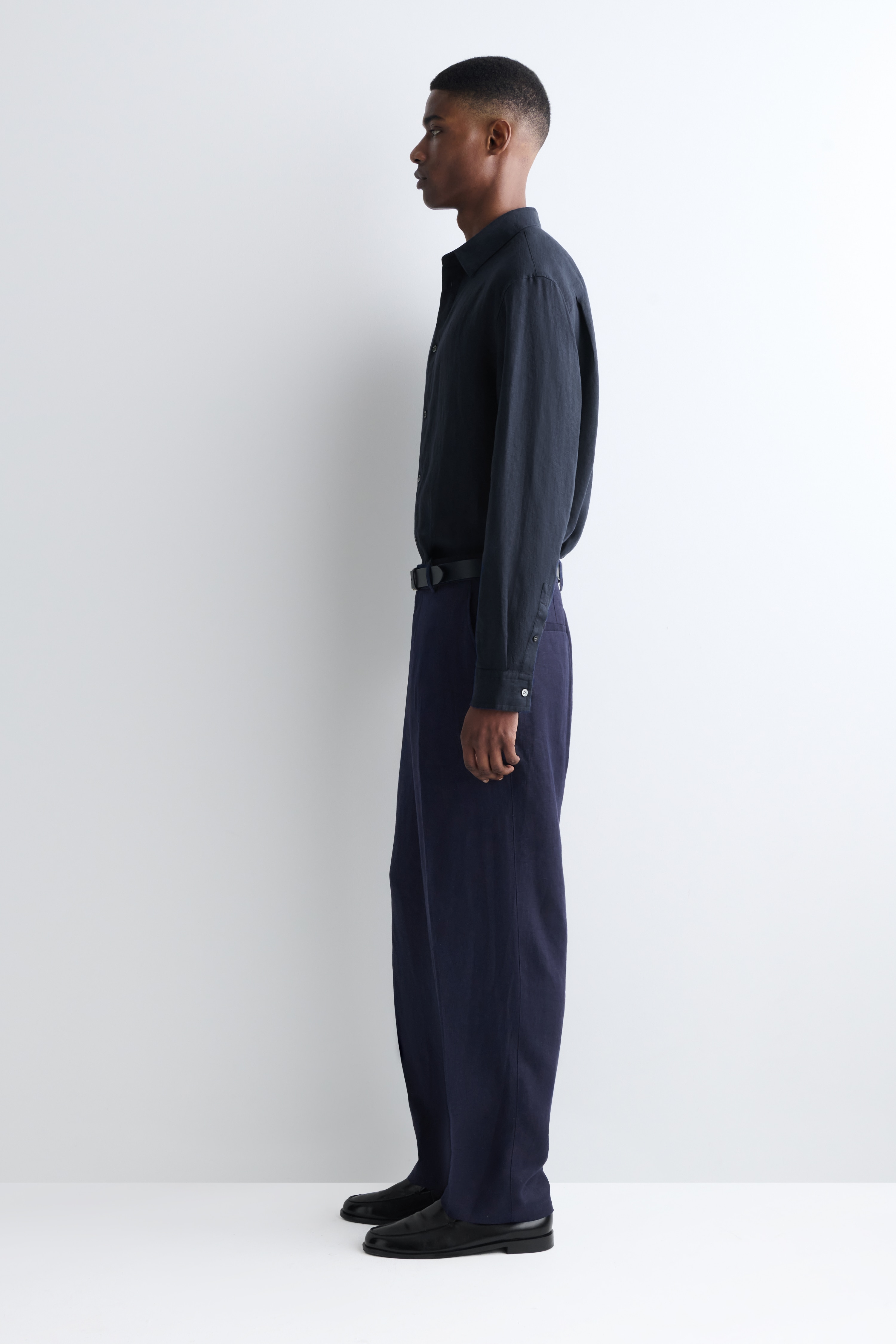 RELAXED LINEN SHIRT